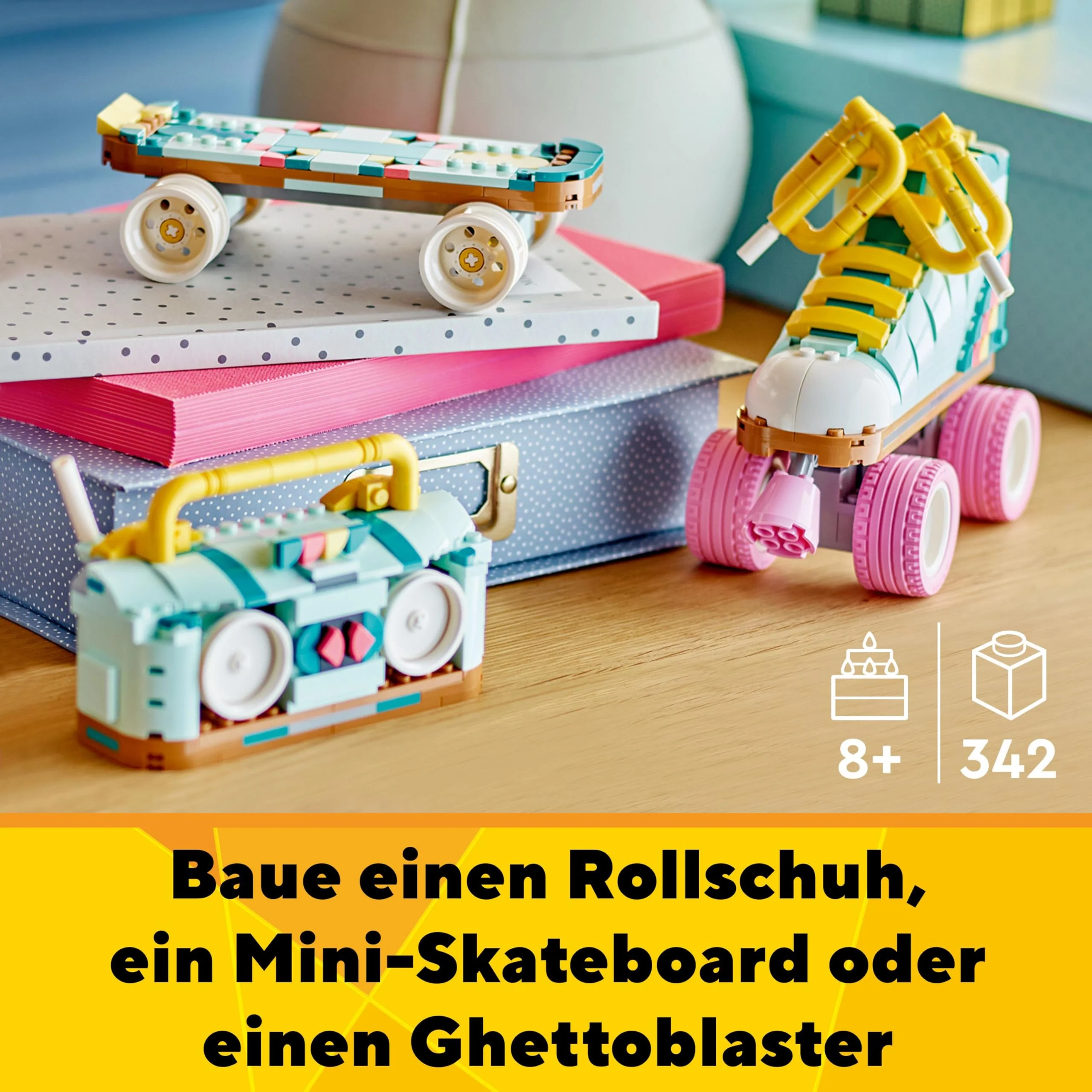 LEGO Creator 3-in-1 Retro Rollschuh – Spielzeug zum Bauen und Ausstellen - Verwandelt sich in ein Mini-Skateboard oder ein Boombox Radio – Kreatives Geschenk für Mädchen und Jungen ab 8 Jahren – 31148 - Image 12