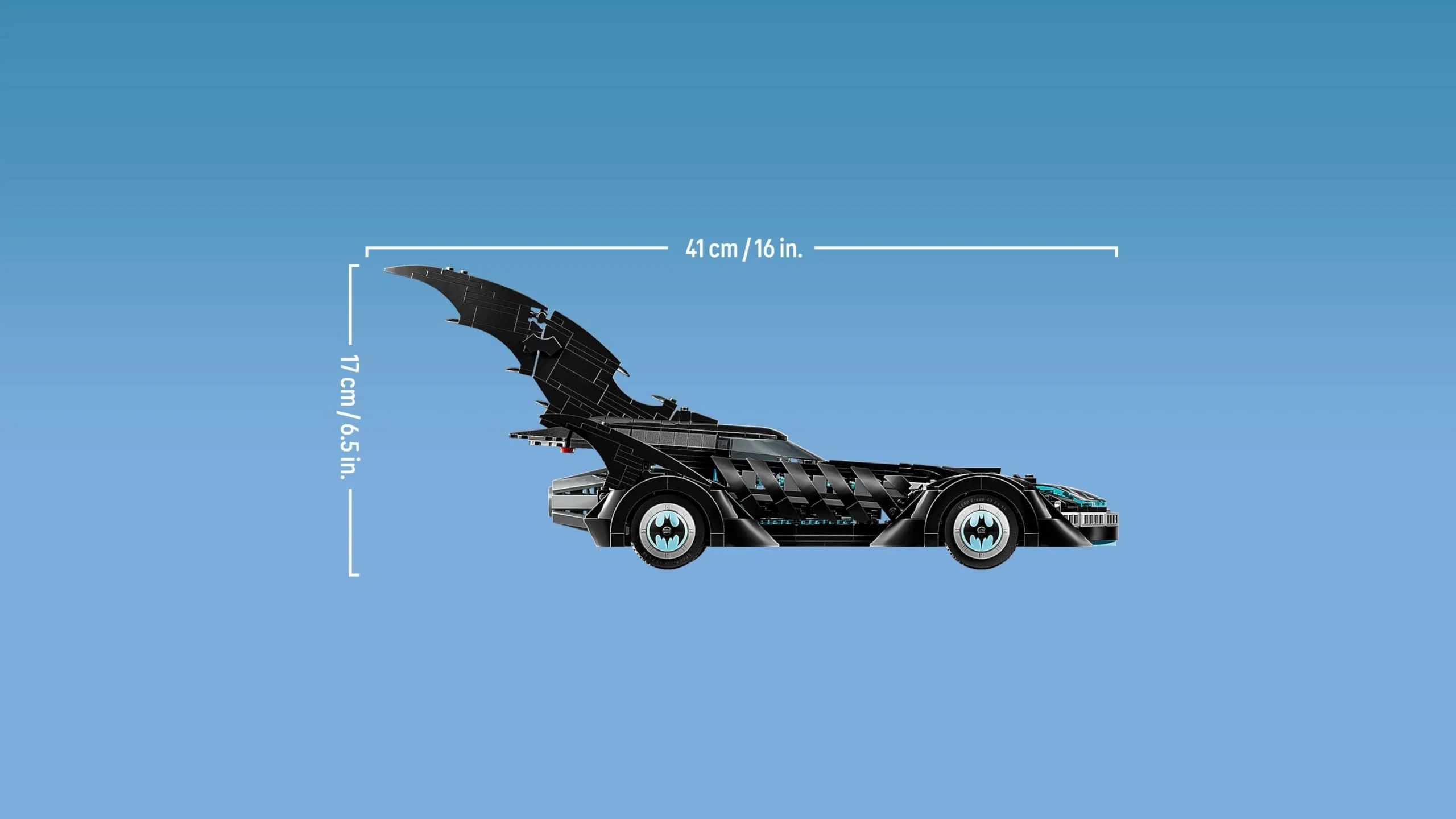 LEGO DC Batman Forever Batmobil – Superhelden Fahrzeug mit Minifigur – mit aufklappbarem Cockpit und detailgetreuem Innenraum – Geschenk für Jungen ab 12 Jahren, Teenager und Erwachsene Fans – 76304 - Image 5