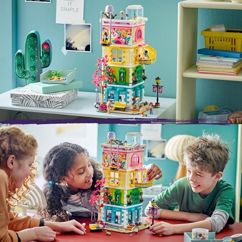 Lego Friends Heartlake City Gemeinschaftszentrum - Kreatives Spielzeug - 5-stöckiges Gebäude mit 6 Minifiguren, Einer Hundefigur und Zubehör - Geschenk für Mädchen und Jungen ab 9 Jahren - 41748 - Image 4