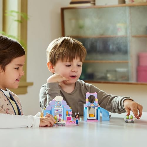 LEGO Gabby's Puppenhaus – Gabbys Katzenpflege Spielset – Kreatives Tier Spielzeug - Bauset mit Auto, Zug, Rutsche, Minifiguren & Zubehör – Kinder Geschenk für Mädchen ab 4 Jahren – 10796 - Image 5