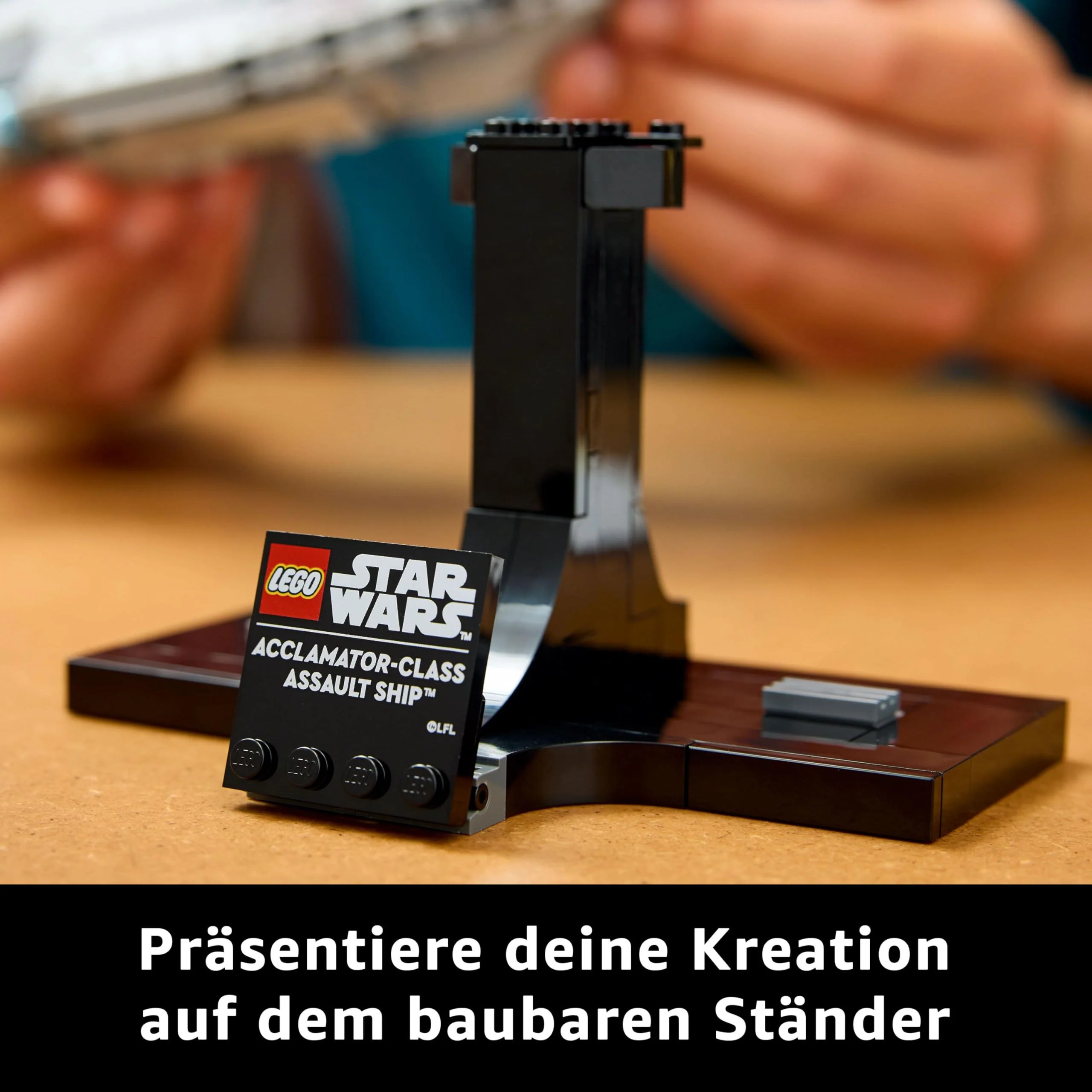 LEGO Star Wars 75404 Assault Ship der Acclamator-Klasse aus Angriff der Klonkrieger - Sternenschiff zum Sammeln, Bauen und Ausstellen - Fantasy Bauset - Geschenk für Erwachsene und Jugendliche Fans - Image 9