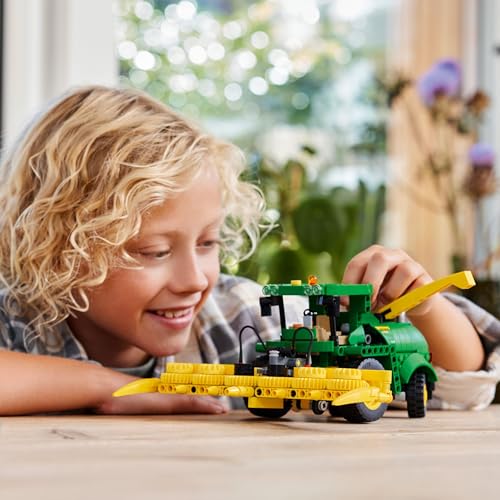 LEGO Technic John Deere 9700 Forage Harvester, Traktor-Spielzeug für Kinder, Bauernhof-Set, Fahrzeug-Modell mit realistischen Funktionen, Geschenk für Jungen und Mädchen ab 9 Jahren 42168 - Image 5