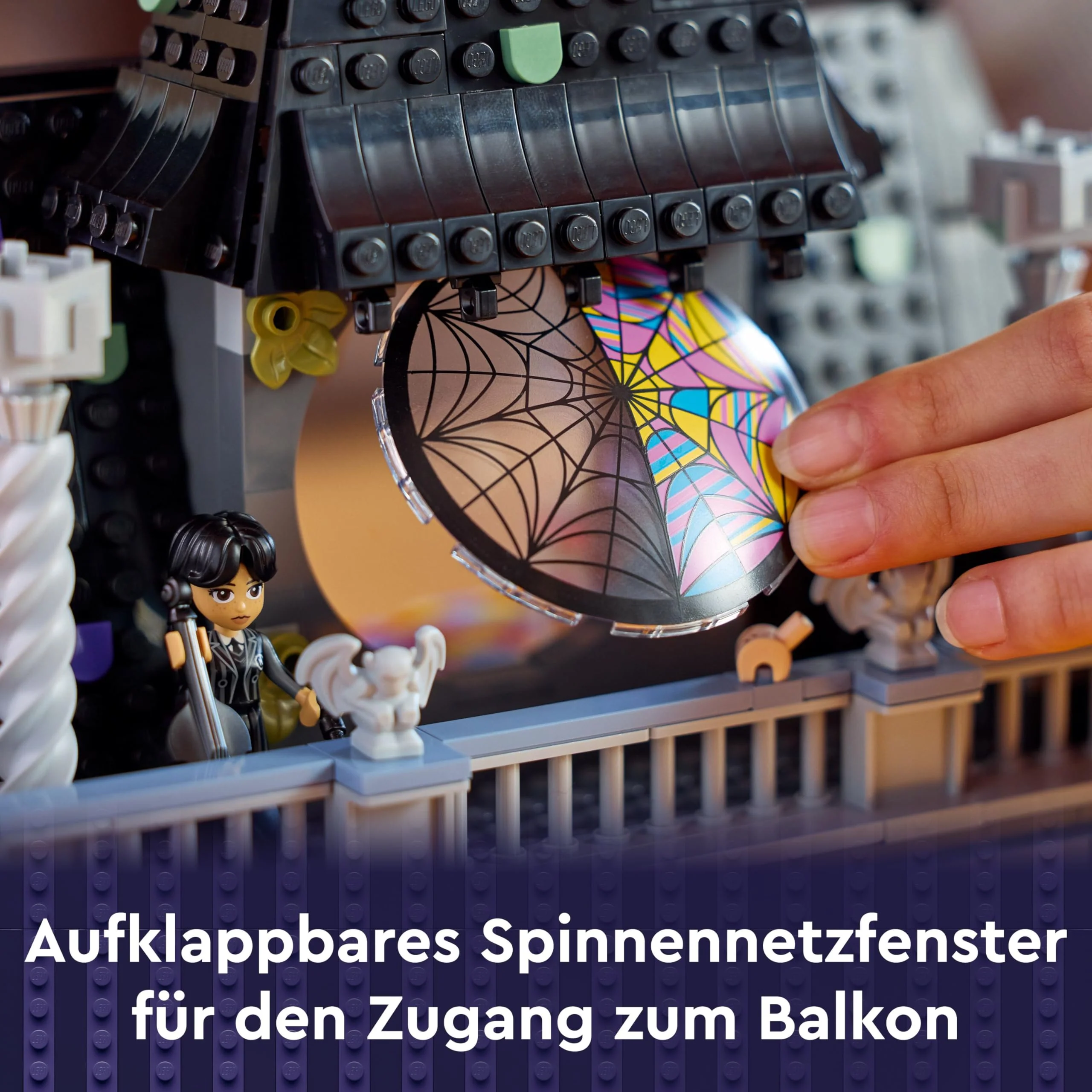 LEGO Wednesday: Wednesdays und Enids Zimmer im Studentenwohnheim, Nevermore Academy zum Sammeln und Umgestalten, Sammlerstück mit 4 Spielfiguren, Spielzeug für Mädchen, Jungen und Fans 76781 - Image 7
