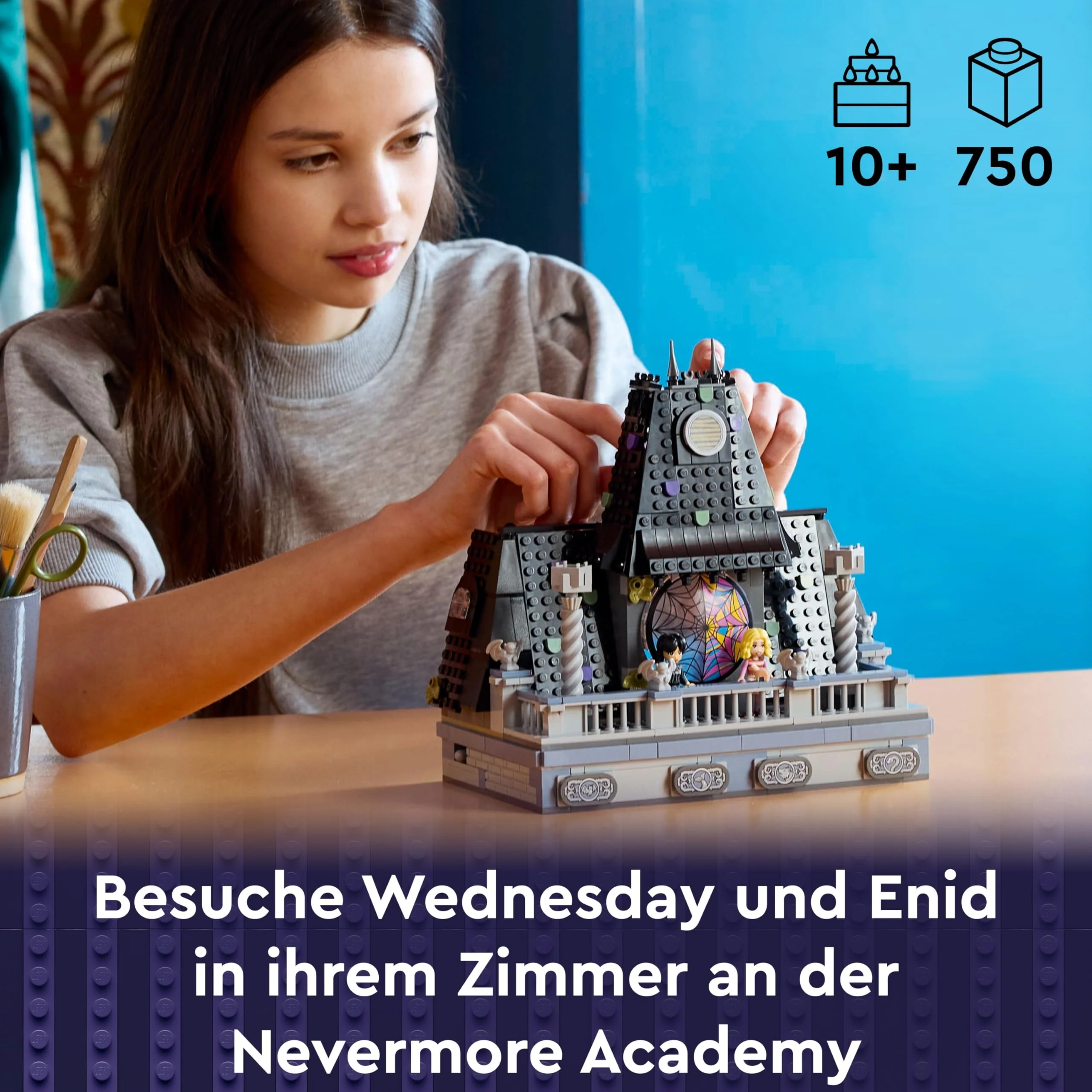LEGO Wednesday: Wednesdays und Enids Zimmer im Studentenwohnheim, Nevermore Academy zum Sammeln und Umgestalten, Sammlerstück mit 4 Spielfiguren, Spielzeug für Mädchen, Jungen und Fans 76781 - Image 8