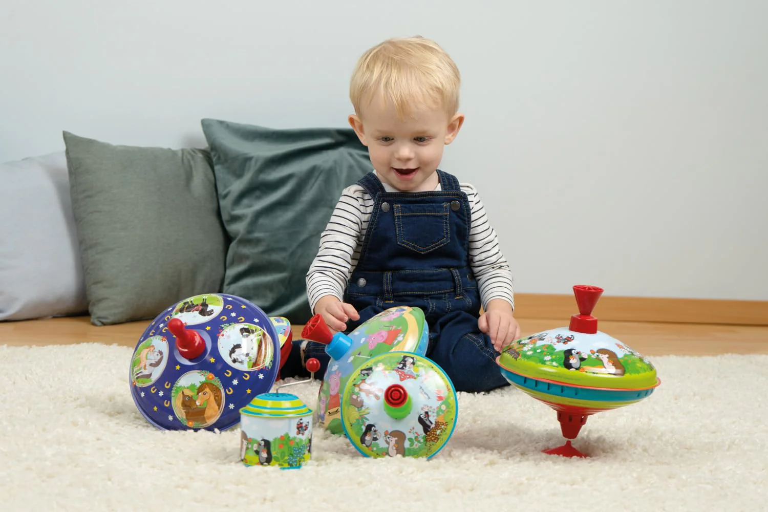 Lena tin Toys 52249 - Brummkreisel Ø19 cm Der kleine Maulwurf, Metall Kreisel, Schwungkreisel aus Blech, klassischer Pumpkreisel, Blechkreisel mit Spitze, Spielzeugkreisel für Kinder ab 18 Monate - Image 2