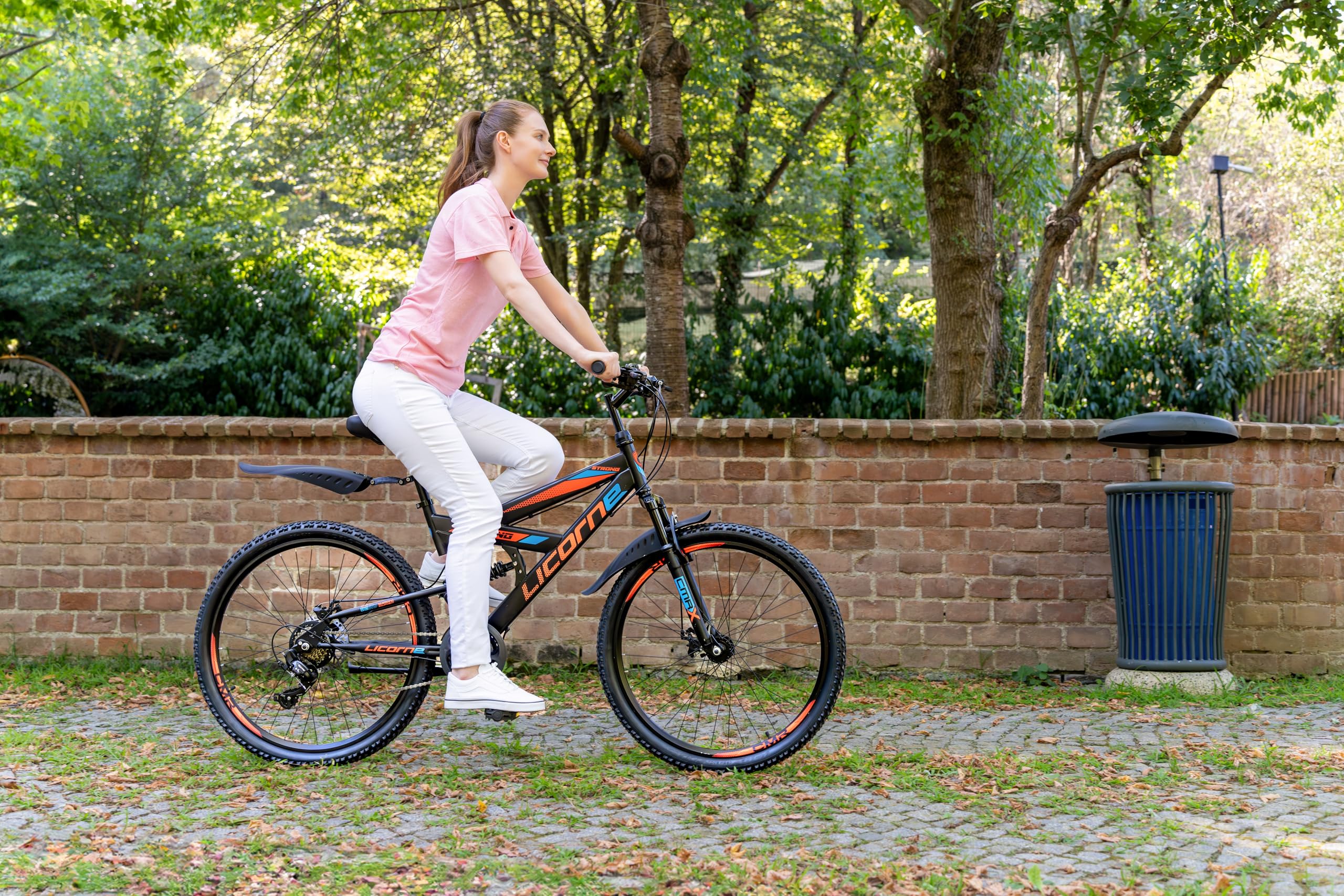 Licorne Bike Strong D Premium Mountainbike in 26 Zoll - Fahrrad für Jungen, Mädchen, Damen und Herren - Scheibenbremse vorne und hinten-Shimano 21 Gang-Schaltung-Vollfederung - Image 6