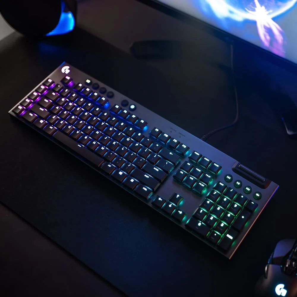 Logitech G815 mechanische Gaming-Tastatur, Taktiler GL-Tasten-Switch mit flachem Profil, LIGHTSYNC RGB, 5 Programmierbare G-Tasten, Multimedia-Bedienelemente, Deutsches QWERTZ-Layout - Carbon - Image 3
