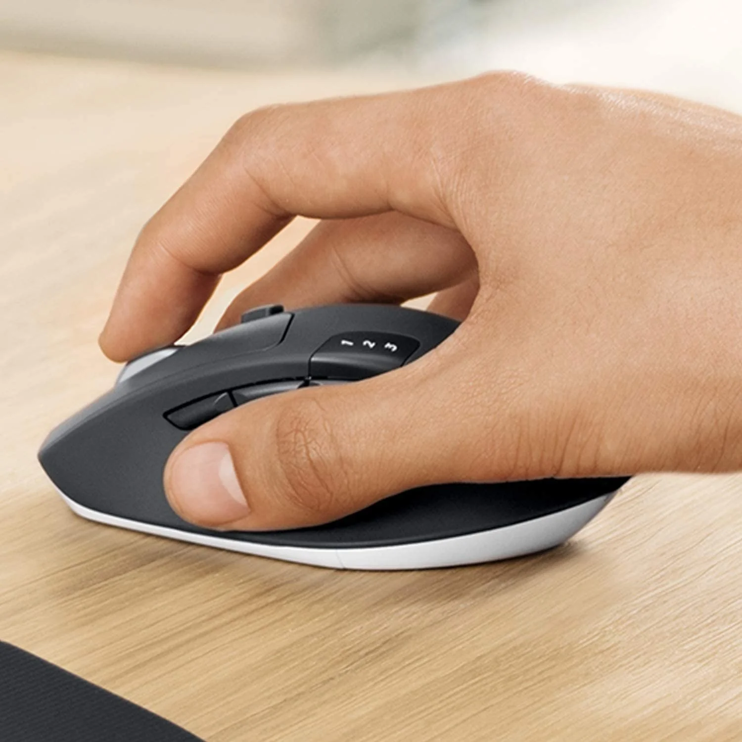 Logitech MK850 Performance Kabelloses Tastatur-Maus-Set, Bluetooth, 2.4 GHz Verbindung via USB-Empfänger, 24 bis 36-Monate Akkuleistung, Handballenauflage, Deutsches QWERTZ-Layout, Schwarz - Image 11