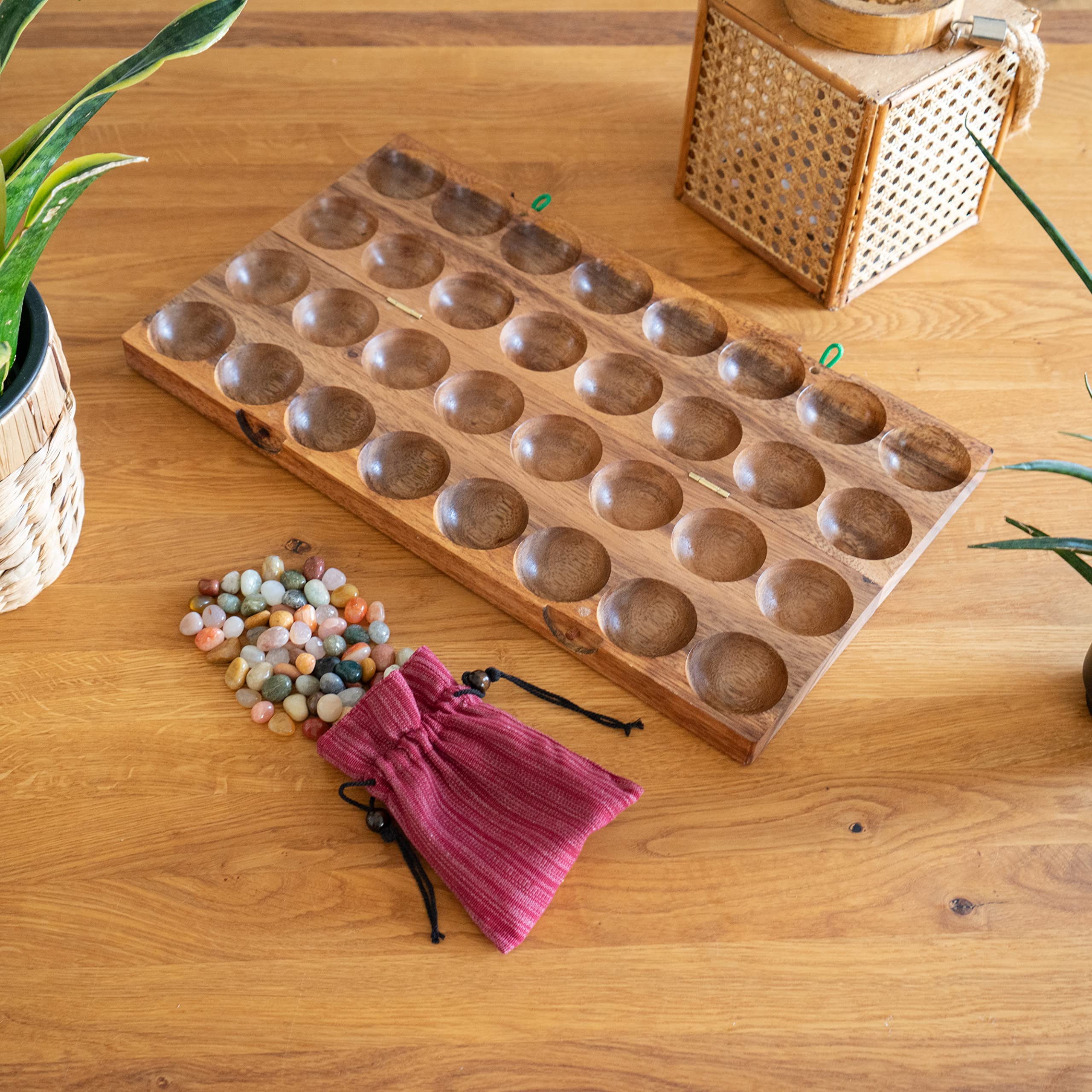 LOGOPLAY Hus - Bao - Kalaha - Mancala - Steinchenspiel - Edelsteinspiel aus Samena-Holz inkl. Edelsteinen - Image 7