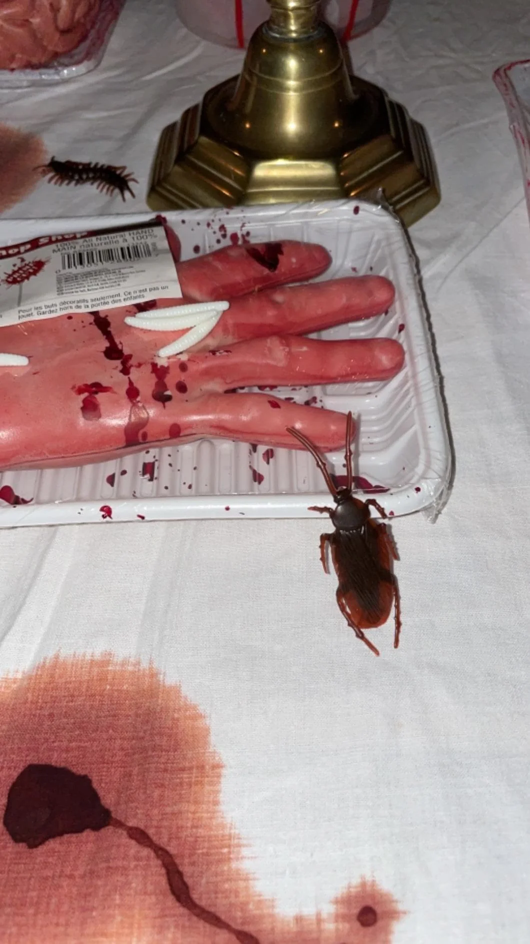 MAKFORT Realistische Käfer, Insekten, künstliche Kakerlaken, Spinnen, Skorpione, Ameisen, Geckos, Tausendfüßler und Würmer für Halloween-Partys, 100 Stück - Image 2