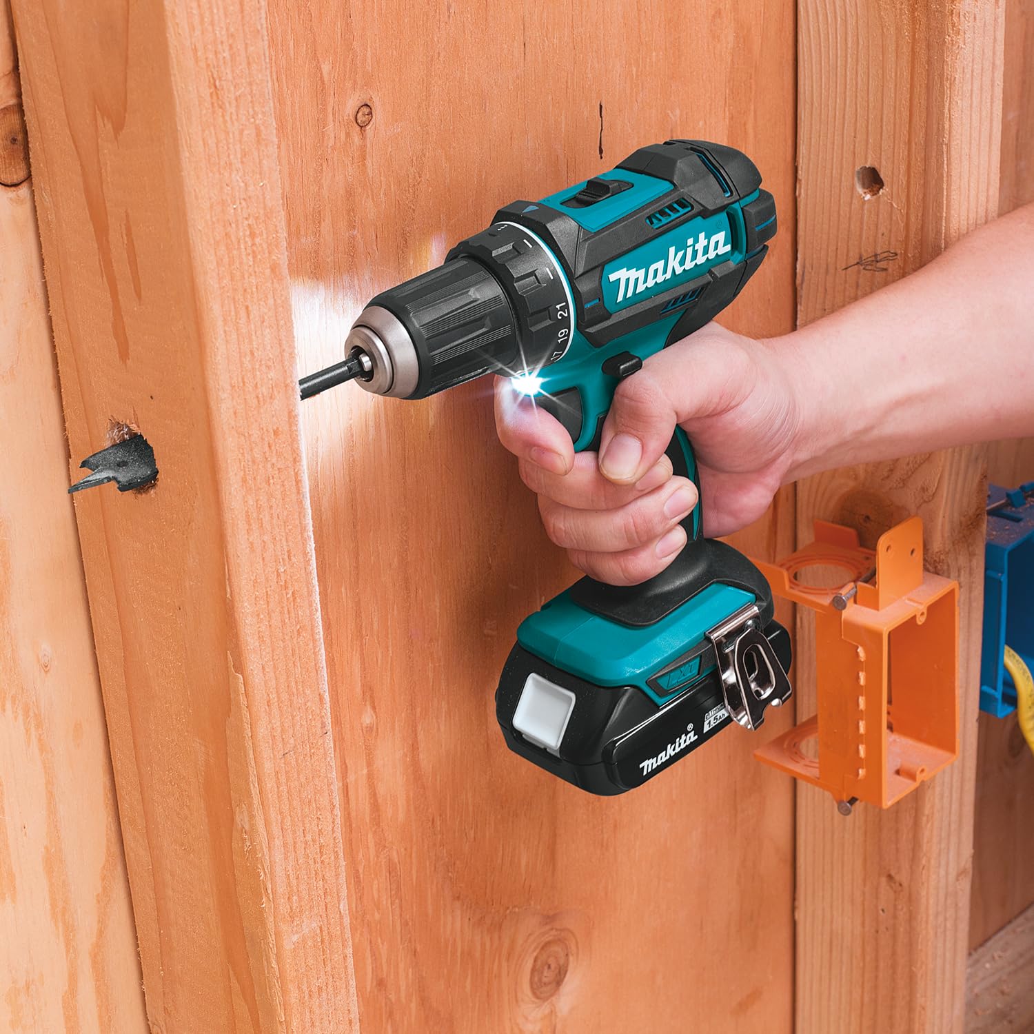 Makita DDF482RFJ Akku-Bohrschrauber 18V / 3,0 Ah, 2 Akkus + Ladegerät im MAKPAC Schwarz, Blau - Image 11