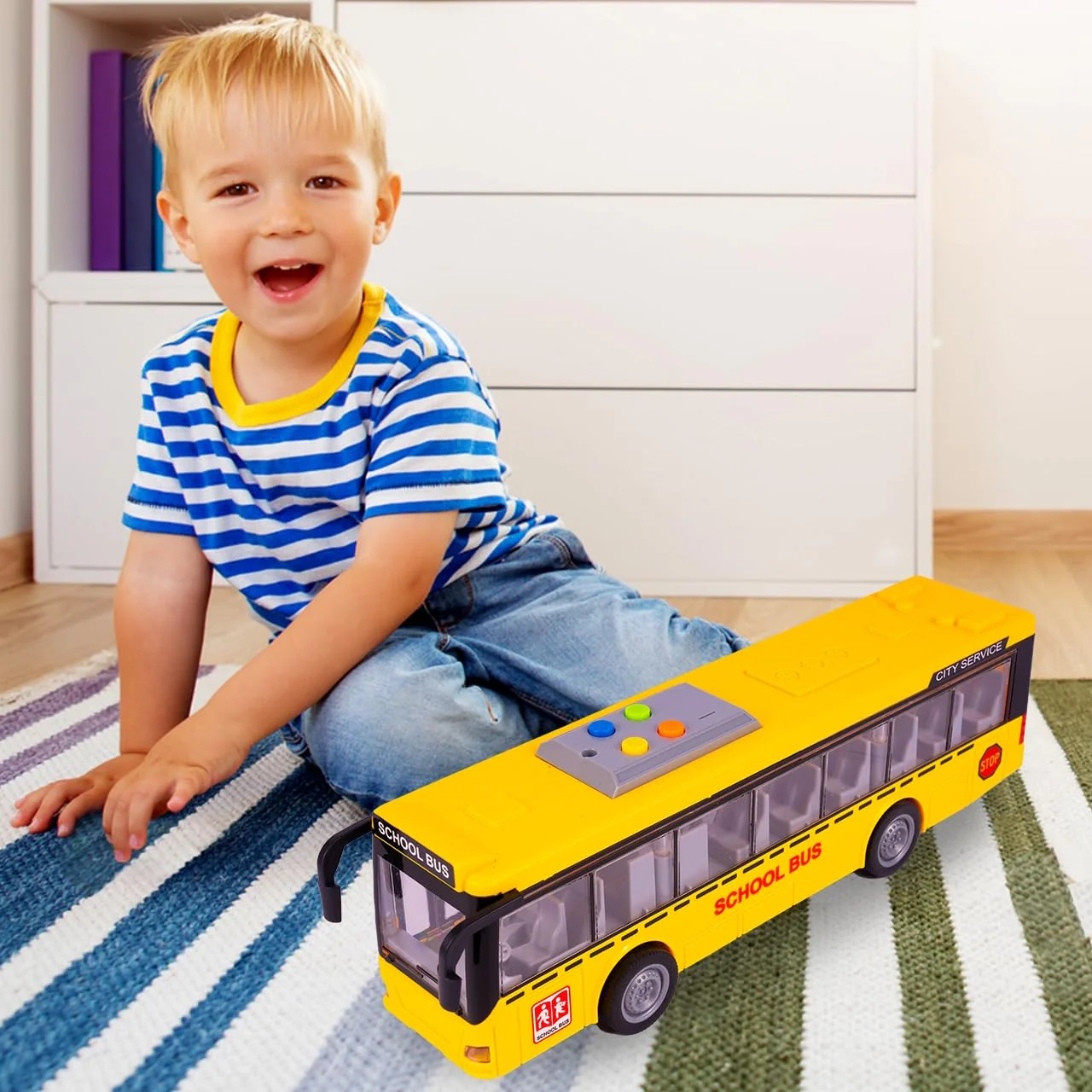 MalPlay Bus mit Fahrgeräuschen, Lichter und öffnen Türen | elektrischer Spielzeugbus 1:16 | Spielzeugauto | Kinder ab 3 Jahren - Image 2