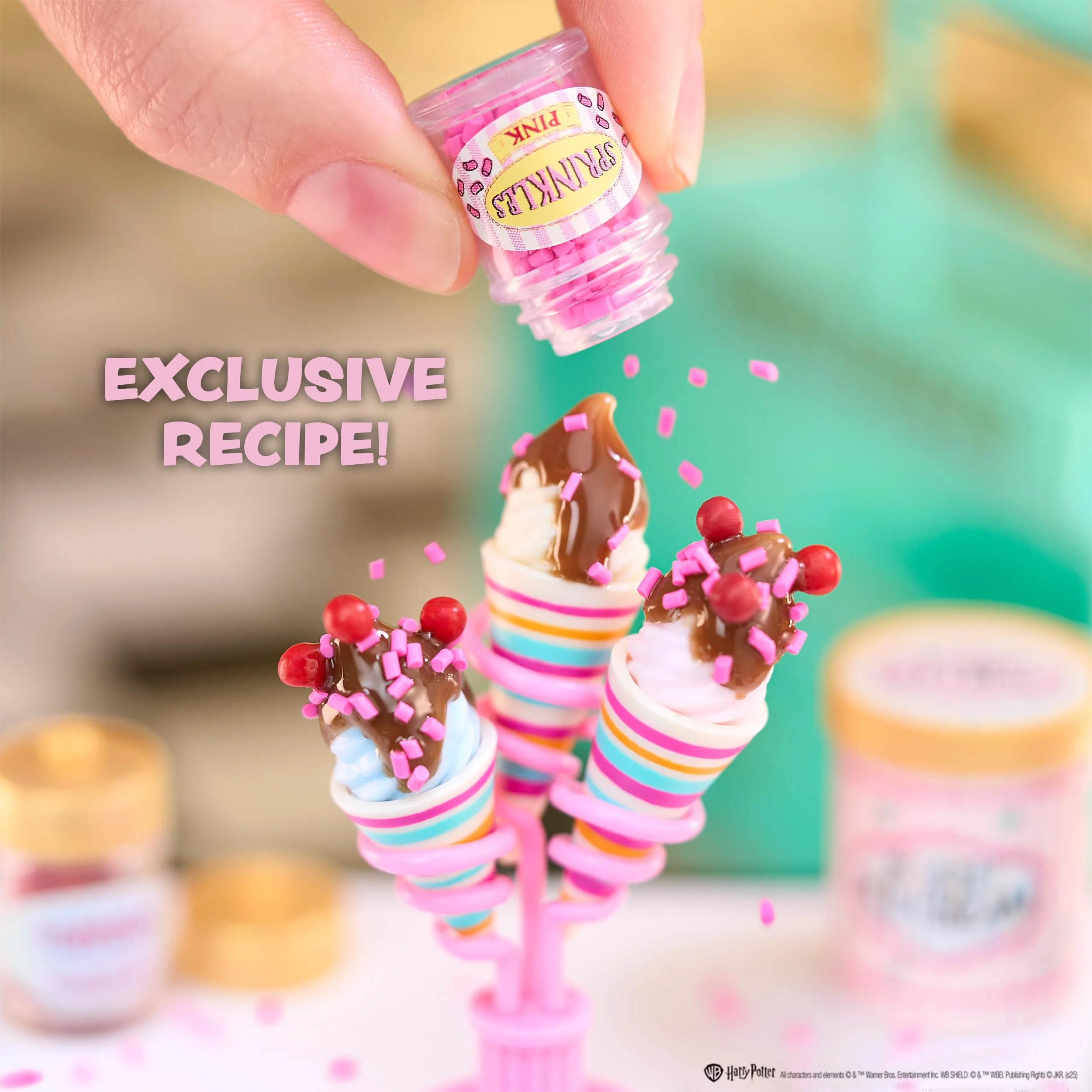 MGA's Miniverse Make It Mini Honeydukes Trolley- Harry Potter Mini-Sammlerstücke, 50+ Teile, Kunstharz-Bastelspiel, Nachgebildete Lebensmittel, Für Sammler & Kinder ab 8, Nicht ESSBAR - Image 5