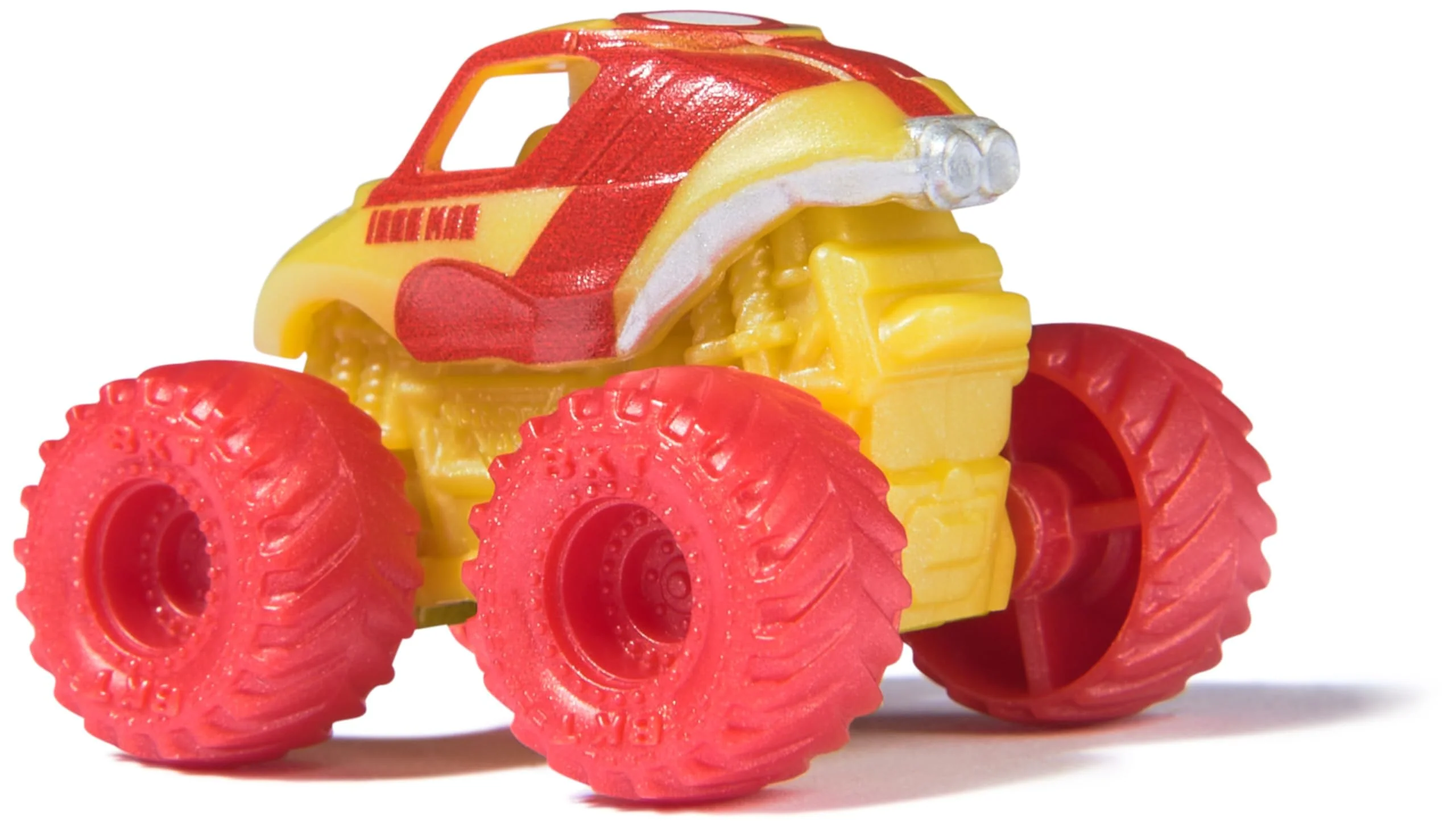 Monster Jam Marvel - Mini-Truck 3er-Set mit Black Panther, Captain America, Iron Man, Maßstab 1:87, robust und mit coolen Details, für monstermäßige Superhelden-Action an jedem Ort, ab 3 Jahren - Image 5
