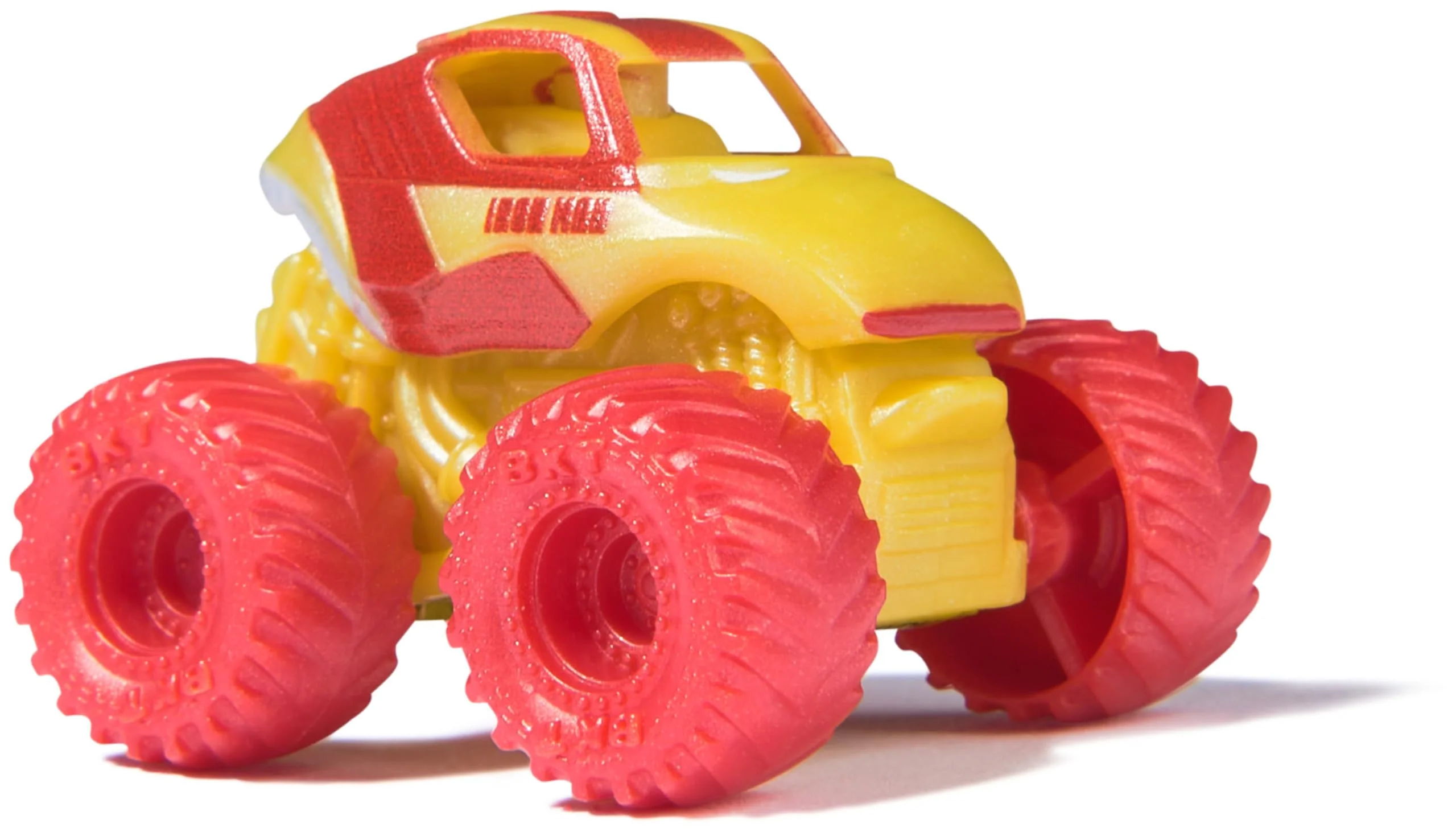 Monster Jam Marvel - Mini-Truck 3er-Set mit Black Panther, Captain America, Iron Man, Maßstab 1:87, robust und mit coolen Details, für monstermäßige Superhelden-Action an jedem Ort, ab 3 Jahren - Image 8