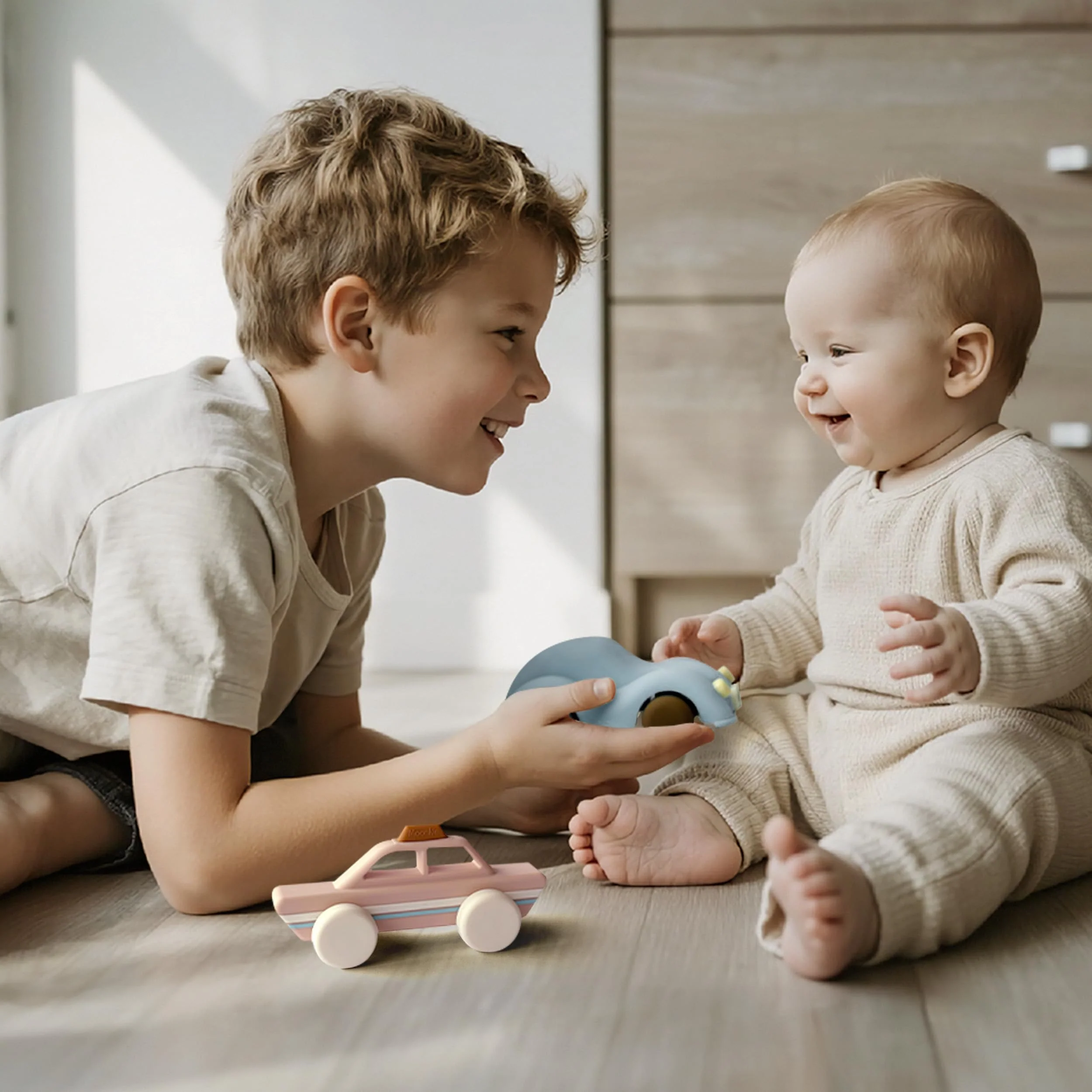 Moonkie Roll & Go Auto Spielzeug Set, 3er Pack, Silikon Spielzeugautos, Kinderspielzeug Geschenke Junge&Mädchen 6 Monate + 1 2 3 Jahre, BPA-frei, Sensorik Spielzeug, Auto Kinder für Kita& Reise - Image 8