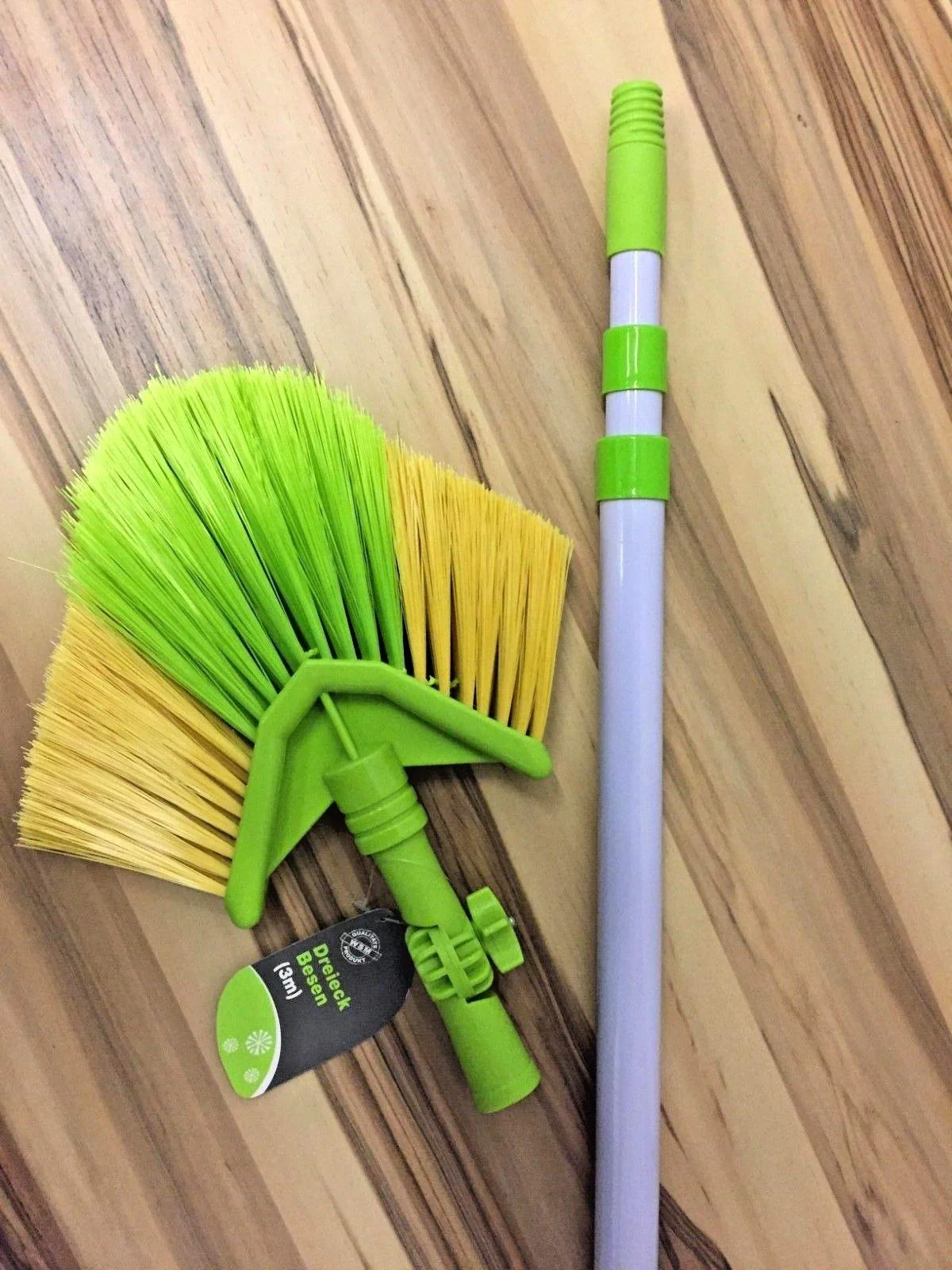Neustanlo | Eckbesen mit Teleskop | 3,25 Meter | mit Schraubgewinde | Kunststoffborsten | Farblich Sortiert | Dachrinnenbesen Dreieckbesen mit Teleskopstange - Image 2