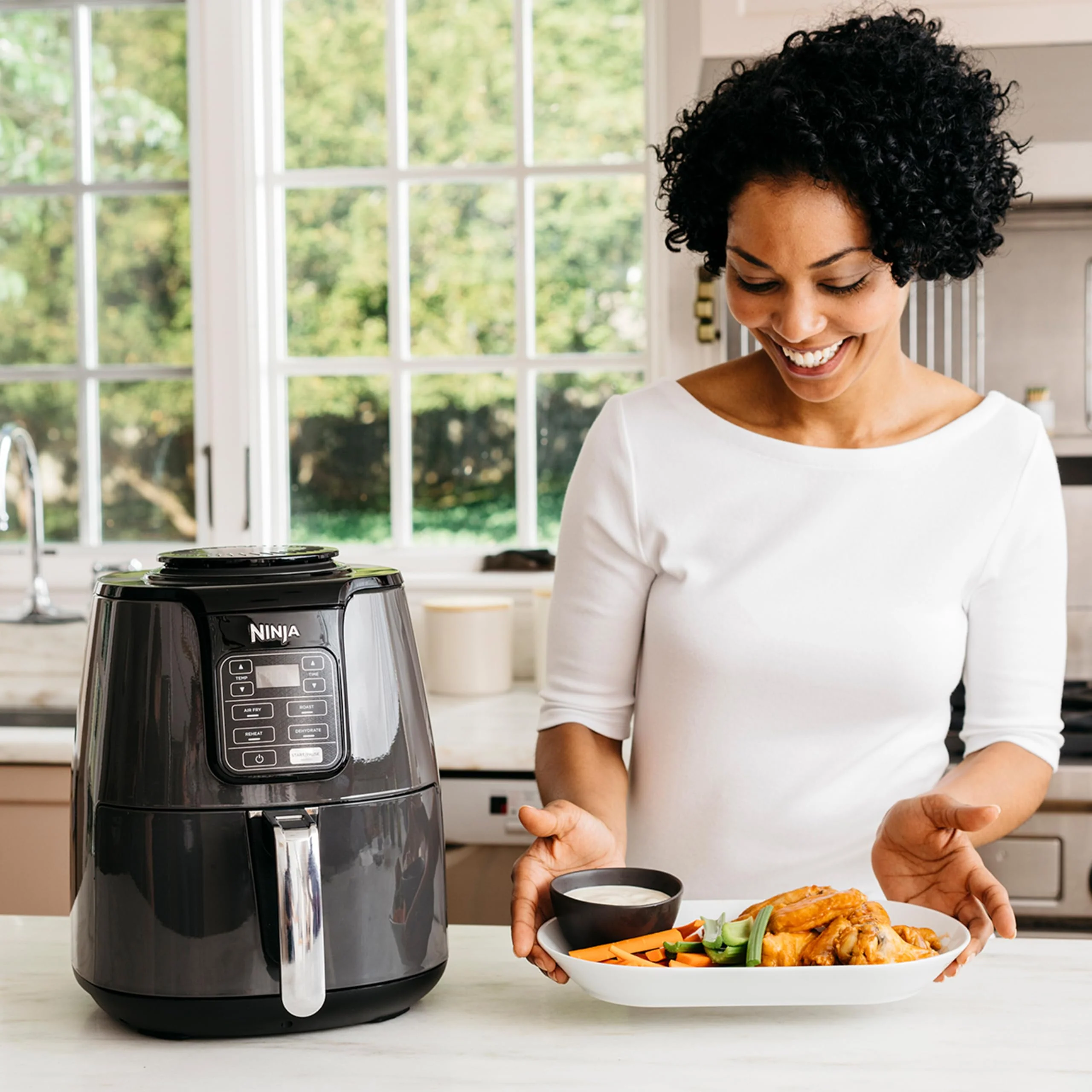 Ninja Double Stack XL Air Fryer Heißluftfritteuse, 9,5L Airfryer, Doppelkorb-Heißluftfritteuse mit 4 Kochstufen, 2 Körben, 2 Rosten, platzsparendes Design, 6 Kochfunktionen, 8 Portionen, Grau SL400EU - Image 6