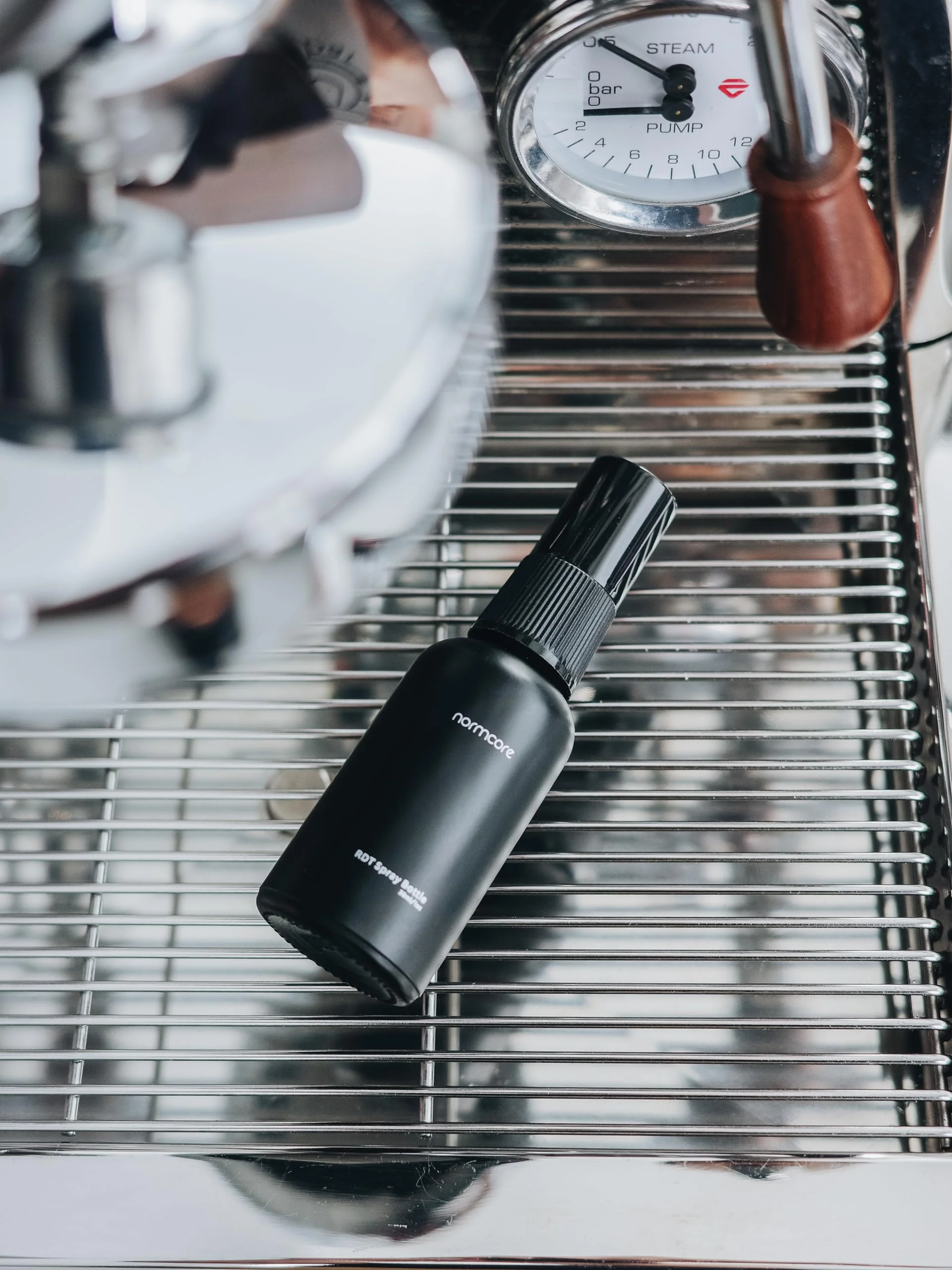 Normcore RDT Sprühflaschen-Spray zur Reduzierung der statischen Kaffeekraft, RDT-Sprühflasche, schwarzes Glas für Espresso, Kaffeebar-Zubehör, 30 ml - Image 7
