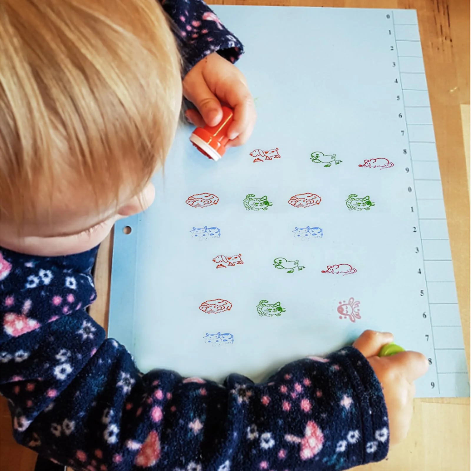 Nutabevr 30 Stück Selbstfärbende Stempel Set, Mehrfarbige Tiere Stempelset, Niedliche Spielzeugstempel aus Plastik, für Klassenzimmer Belohnungen, Party Taschenfüller, Kindergeburtstag Partygeschenk - Image 2