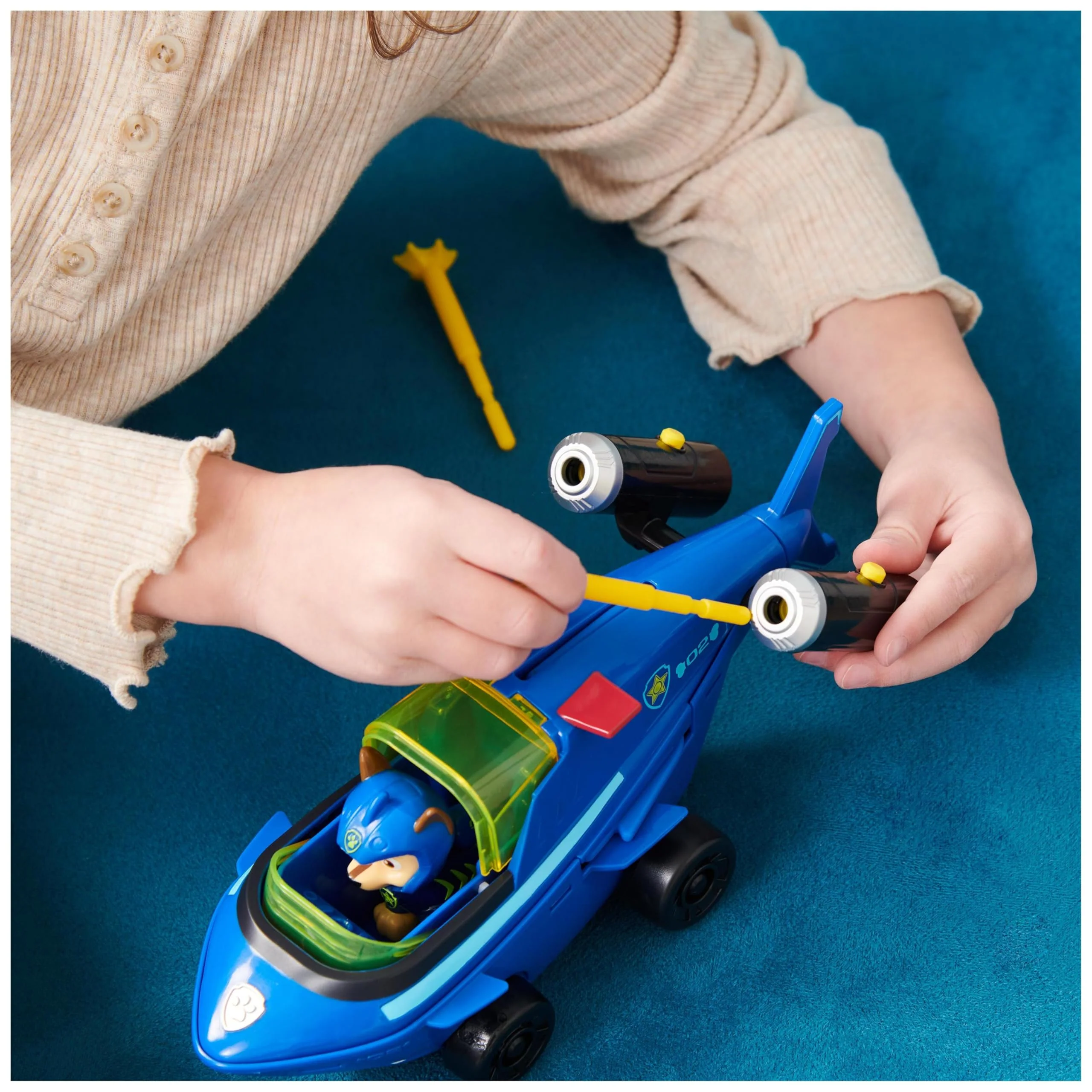 PAW Patrol, Aqua Pups - Basis Fahrzeug Spielzeugauto im Hai-Design mit Chase Welpenfigur, Spielzeug geeignet für Kinder ab 3 Jahren - Image 10