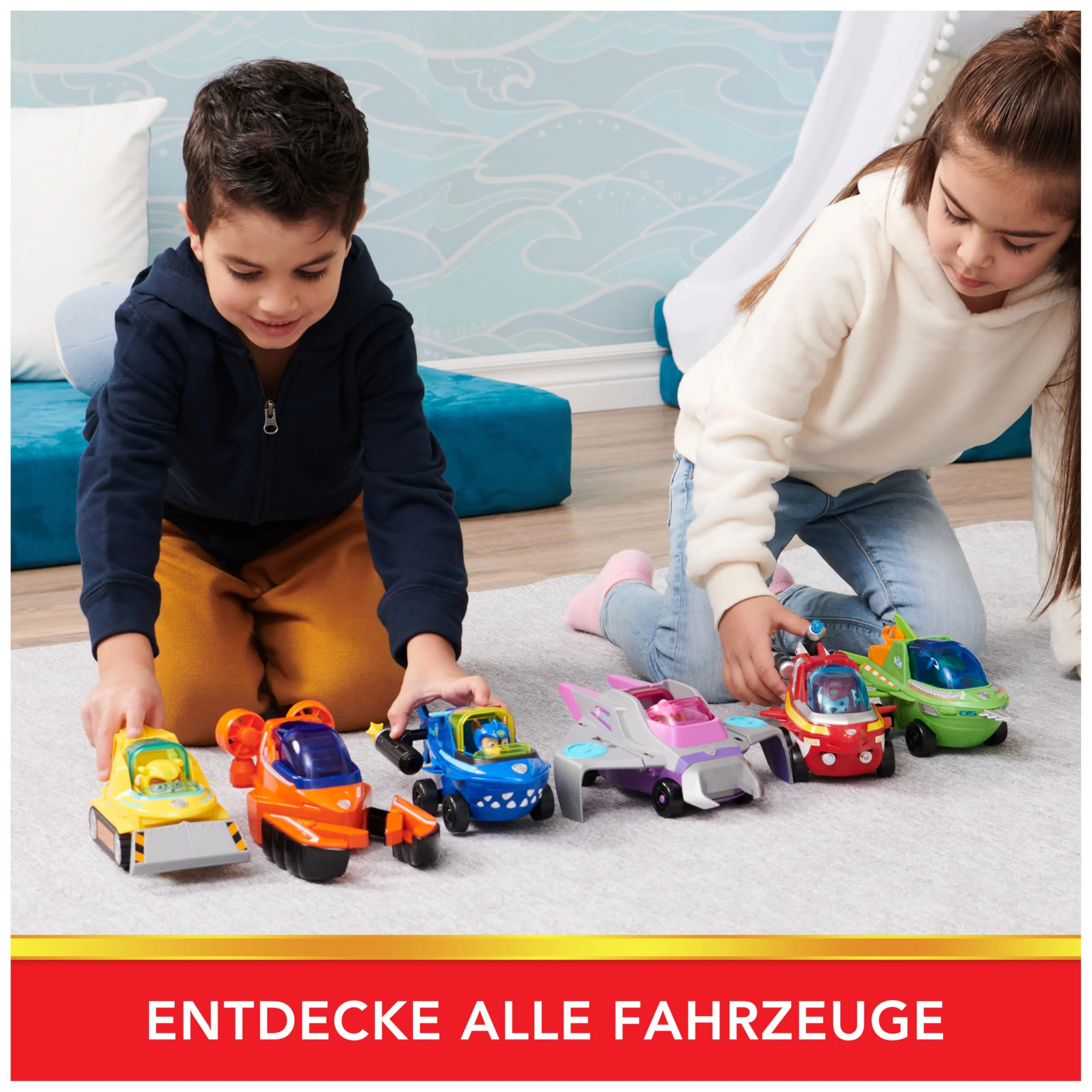PAW Patrol, Aqua Pups - Basis Fahrzeug Spielzeugauto im Hai-Design mit Chase Welpenfigur, Spielzeug geeignet für Kinder ab 3 Jahren - Image 4