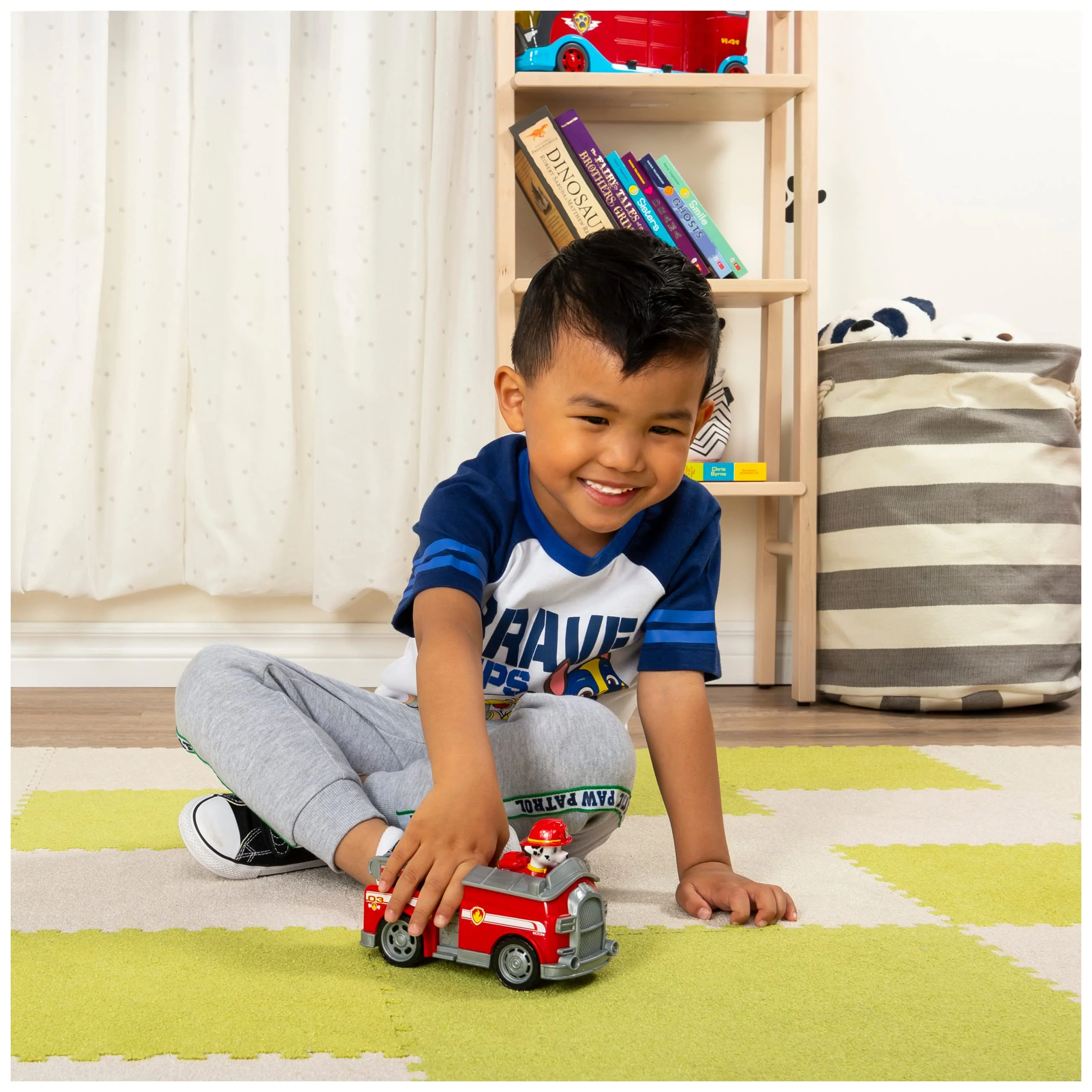 PAW Patrol, Feuerwehr-Fahrzeug mit Marshall-Figur (Basic Vehicle/Basis Fahrzeug), Spielzeugauto, ab 3 Jahren - Image 5