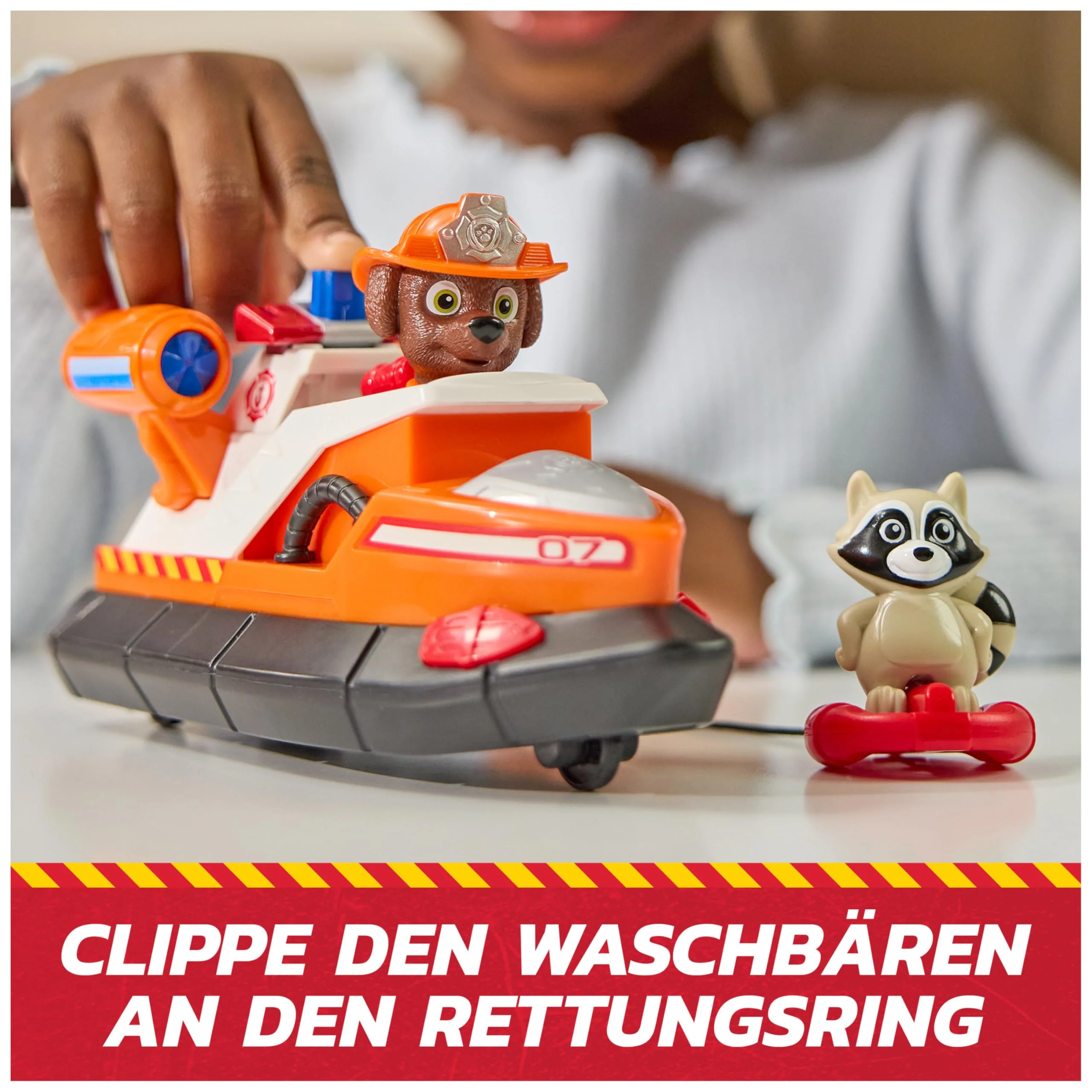PAW PATROL Fire Rescue - Zumas Rettungsboot mit Zuma Hundefigur und Waschbärenfigur, Spielzeug für Kinder ab 3 Jahren - Image 7