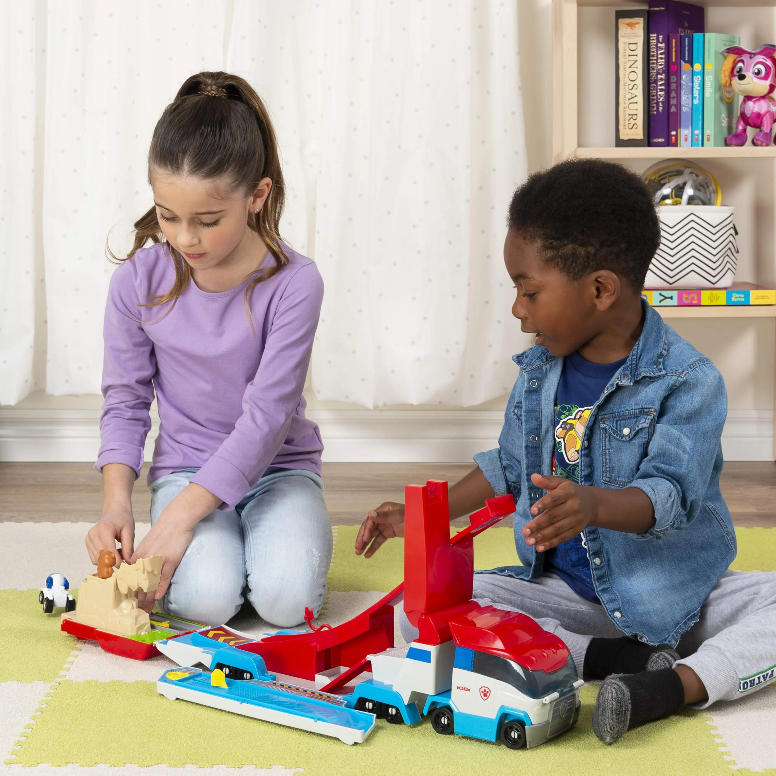 PAW PATROL True Metal Launch'N Haul PAW Patroller mit Robodog, für True Metal Metall-Fahrzeuge, Maßstab 1:55, Spielzeug geeignet für Kinder ab 3 Jahren - Image 5