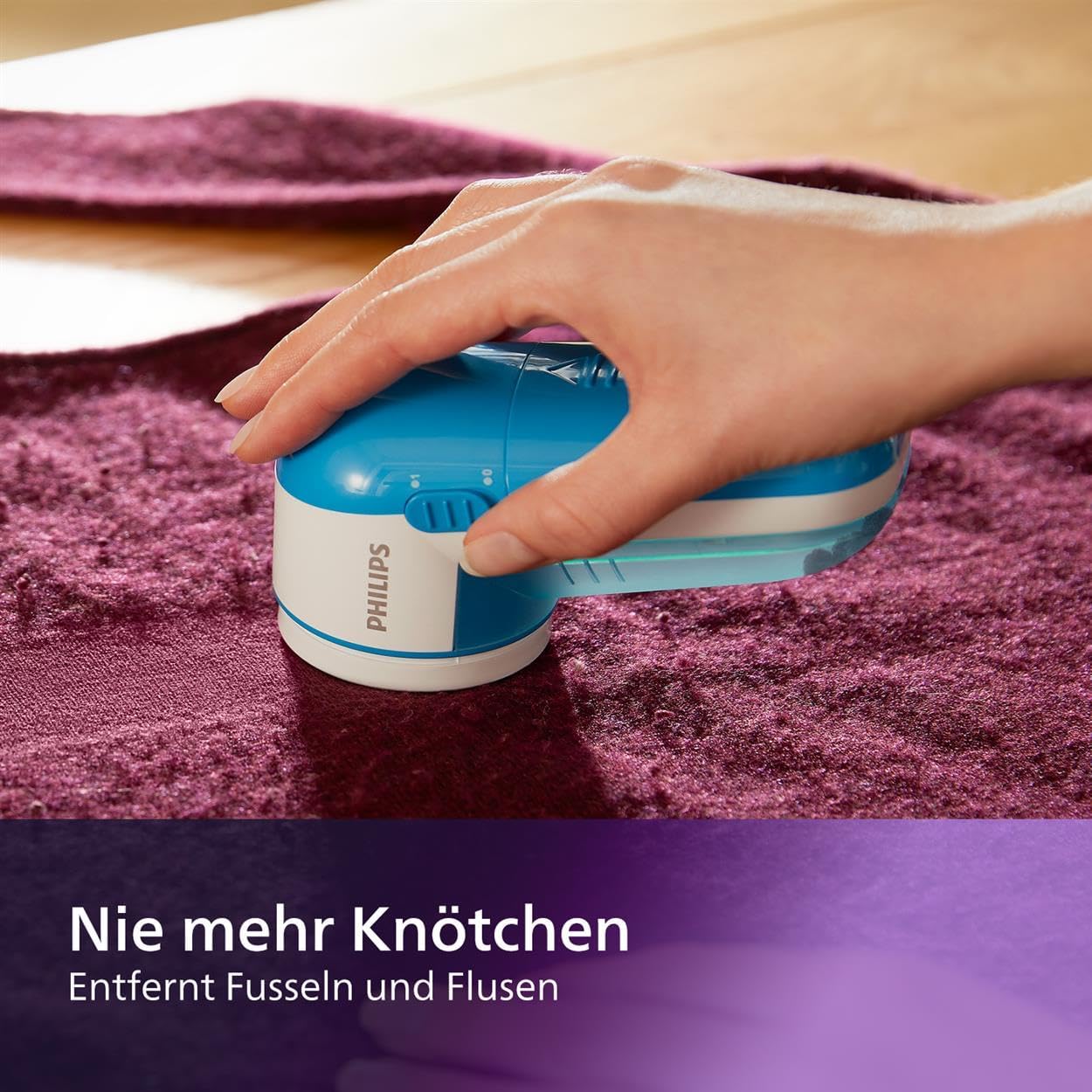 Philips Fusselrasierer – Fusselentferner für Kleidungsstücke, geeignet für alle Textilien, 2 Höheneinstellungen, batteriebetrieben (2X AA-Batterien inkl.), blau (GC026/00)