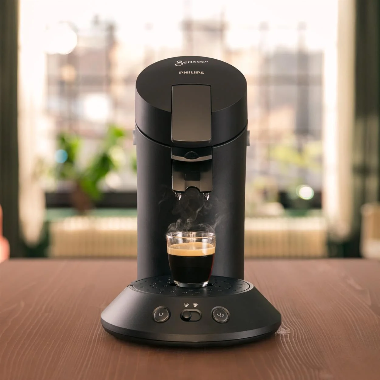 PHILIPS Senseo Original Plus Kaffeepadmaschine – Coffee Boost Technologie, Kaffeestärkewahl, 0,7 L Wassertank, Direktstart- und Abschaltfunktion, Zwei-Tassen-Funktion, Sanfte Crema (CSA210/10) - Image 6