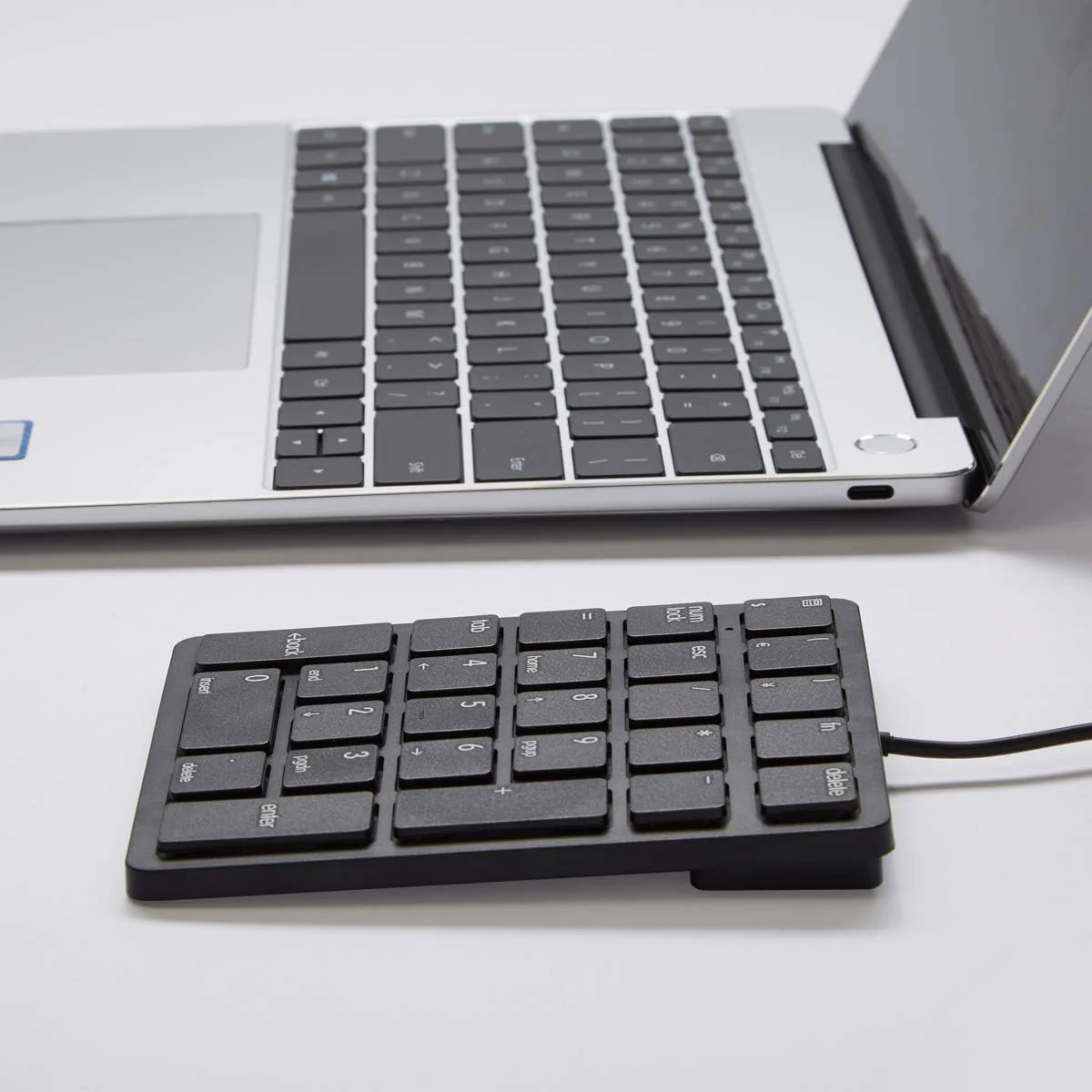 Qisan Numeric Keypad Wired Numpad 26 Tasten Tragbare Tastatur USB Externe Mini Slim Tastatur Magicforce-Black - Image 2