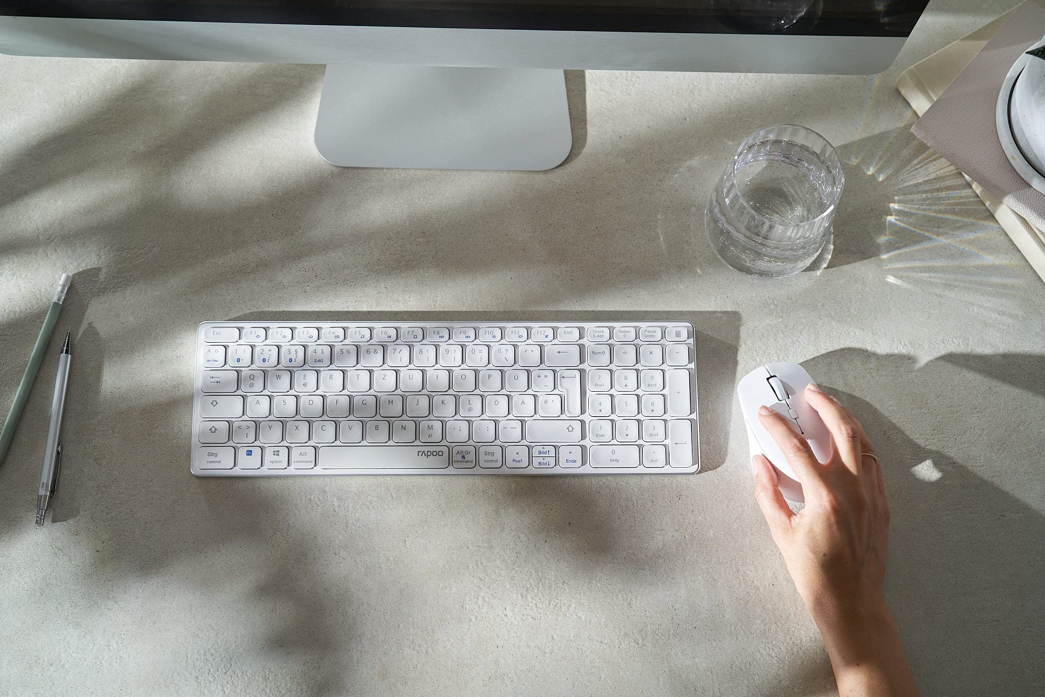 Rapoo 9700M kabelloses Tastatur-Maus Set Wireless Deskset 1600 DPI Sensor wiederaufladbarer Akku flaches Aluminium Design DE-Layout QWERTZ PC & Mac - weiß - Image 3