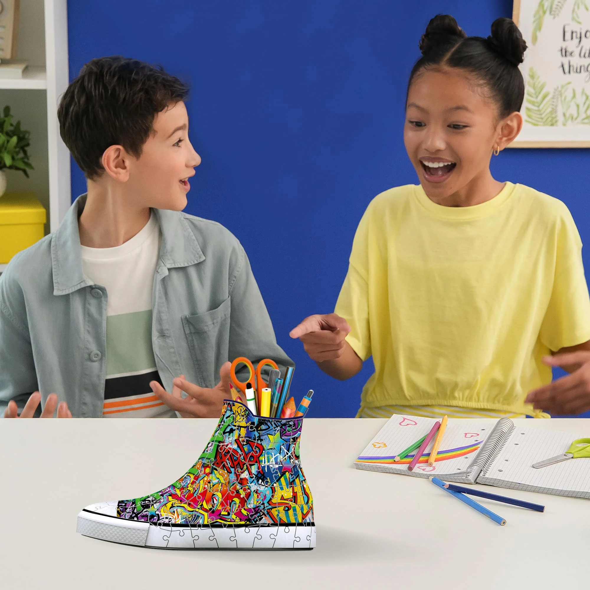 Ravensburger 3D Puzzle 12535 - Sneaker Graffiti - Praktischer Stiftehalter - Schreibtisch-Organizer im coolen Graffiti Design für Erwachsene und Kinder ab 8 Jahren - Image 6