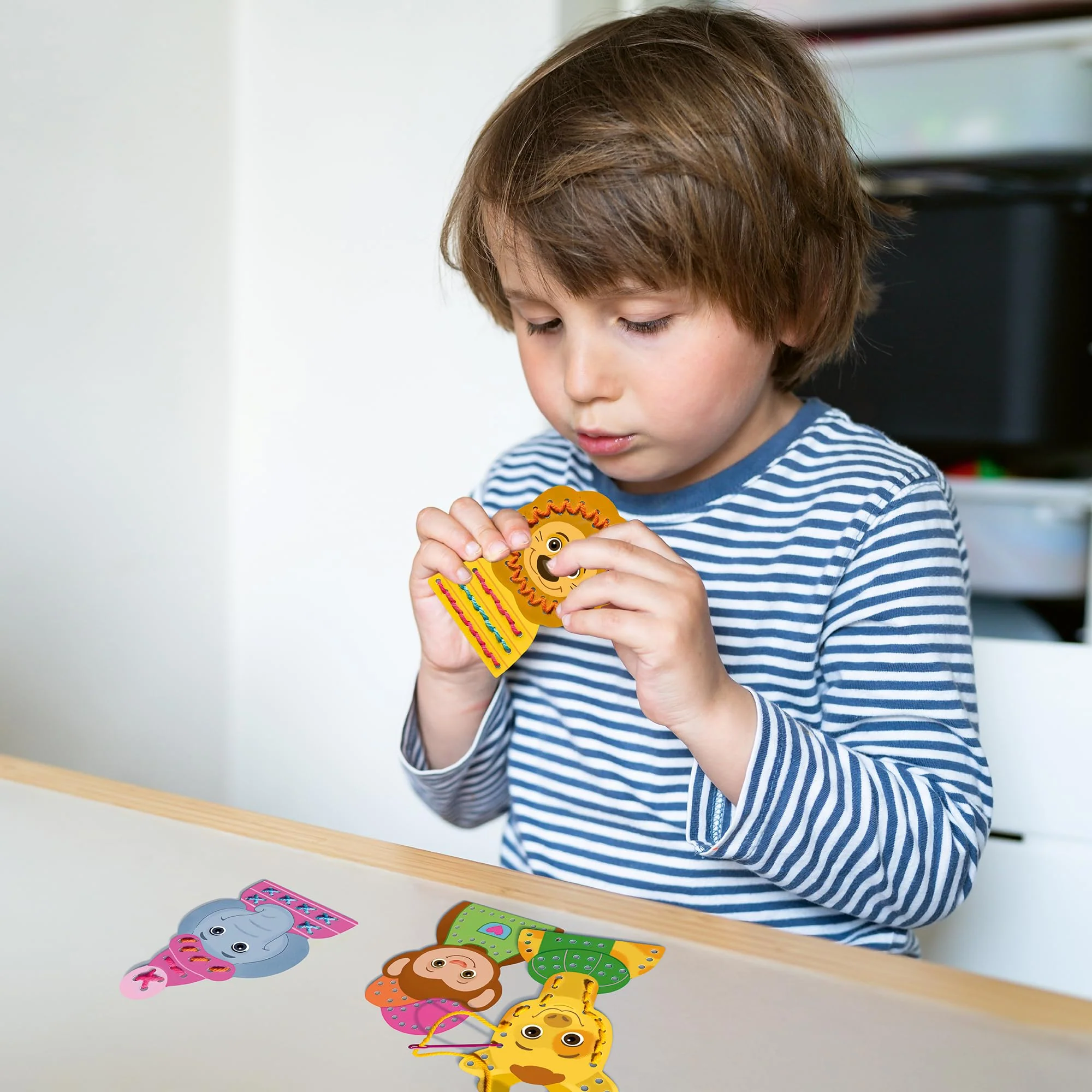 Ravensburger BeCreative Erstes Sticken - Bastelset für Kinder ab 4 Jahren, Erstes Sticken für Mädchen und Jungen - 25536 - Geburtstagsgeschenke, Deko selber basteln - Image 8