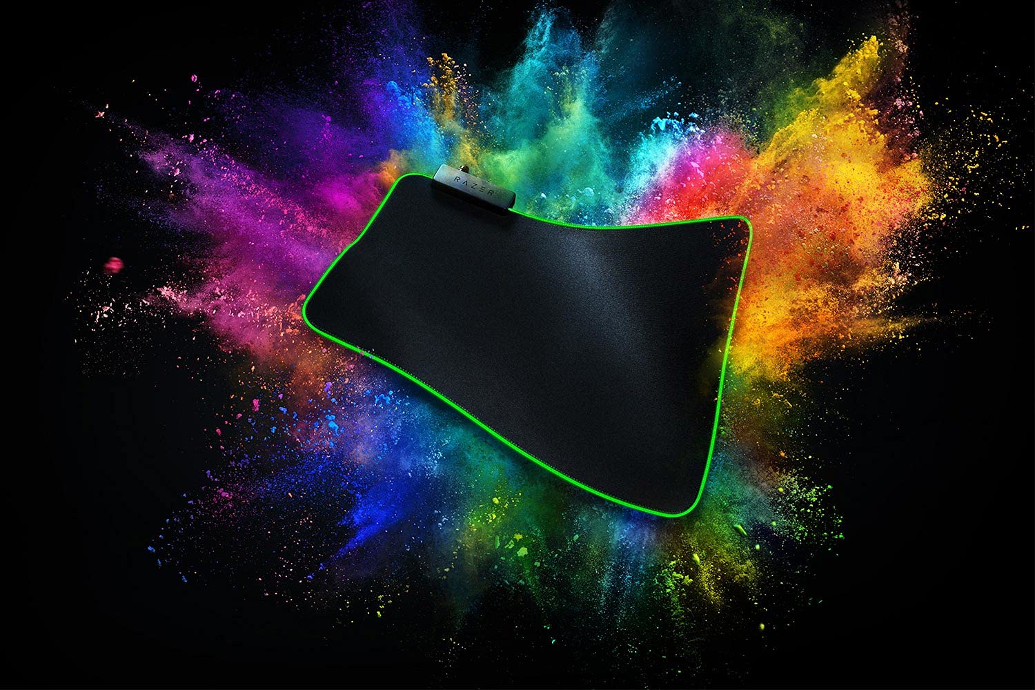 Razer Goliathus Chroma - Weiche Gaming Maus-Matte mit RGB Beleuchtung (Kabelhalterung, Stoff-Oberfläche, rutschfest, gesteppter Rand, optimiert für alle Mäuse) Schwarz - Image 2