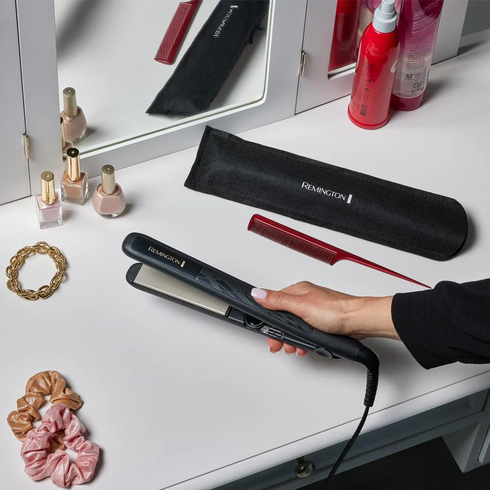 Remington Glätteisen Ceramic Straight (4-facher Schutz: antistatische Keramik-Turmalin-Beschichtung -gleichmäßige Wärmeverteilung, geringere statische Aufladung & seidiger Glanz) Haarglätter S3500 - Image 5