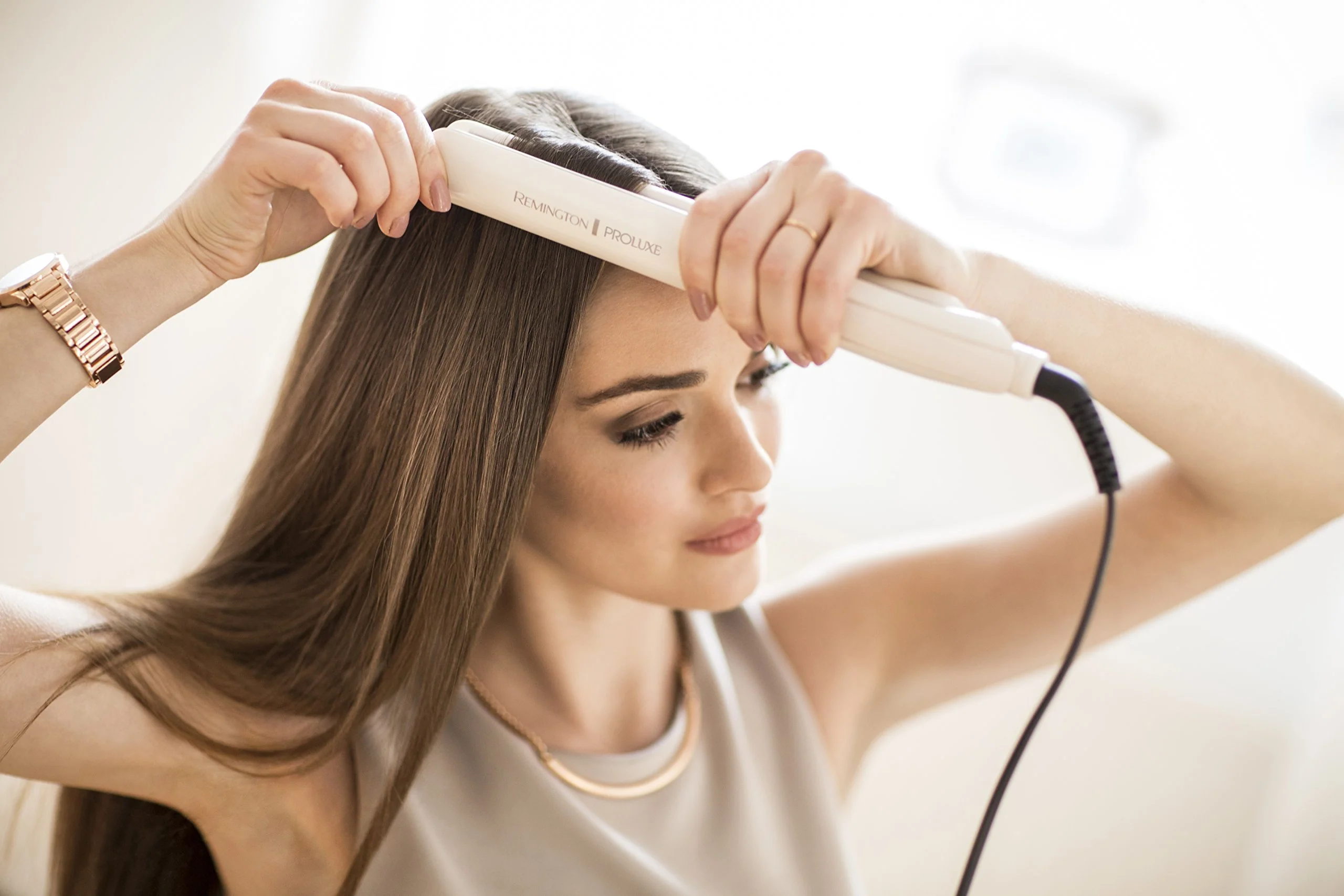 Remington Glätteisen PROluxe (OPTIheat-Technologie für lang anhaltende Styling-Ergebnisse in nur einem Zug & Ultimate-Glide-Keramikbeschichtung) LCD-Display, 150-230°C, Haarglätter S9100 - Image 9