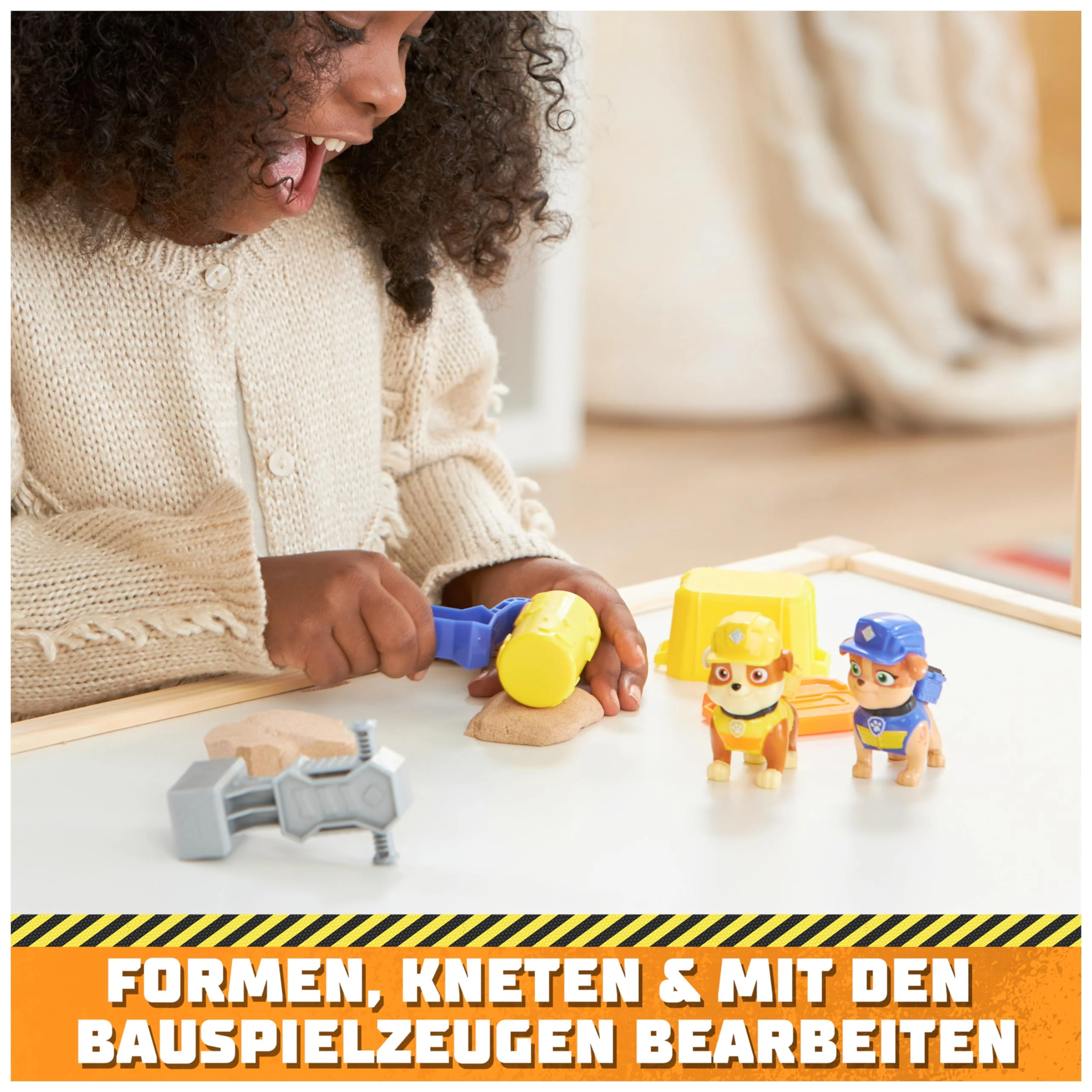 Rubble & Crew – Actionfiguren-Set mit Rubble & Mix Figur, 2 Bauspielzeugen und 85g Kinetic Sand Build-it-Sand, Spielzeug geeignet für Kinder ab 3 Jahren - Image 7