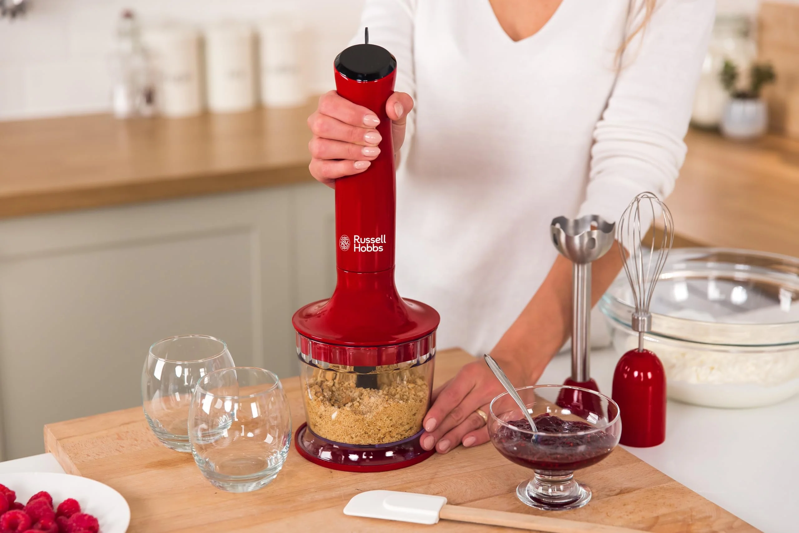 Russell Hobbs Stabmixer [3-in-1: Pürierstab/Zerkleinerer, Mixer- & Schneebesenaufsatz] Desire Rot (BPA-freies & spülmaschinenfestes Zubehör, für Smoothie, Suppen Saucen, Joghurt Babynahrung) 24700-56 - Image 9