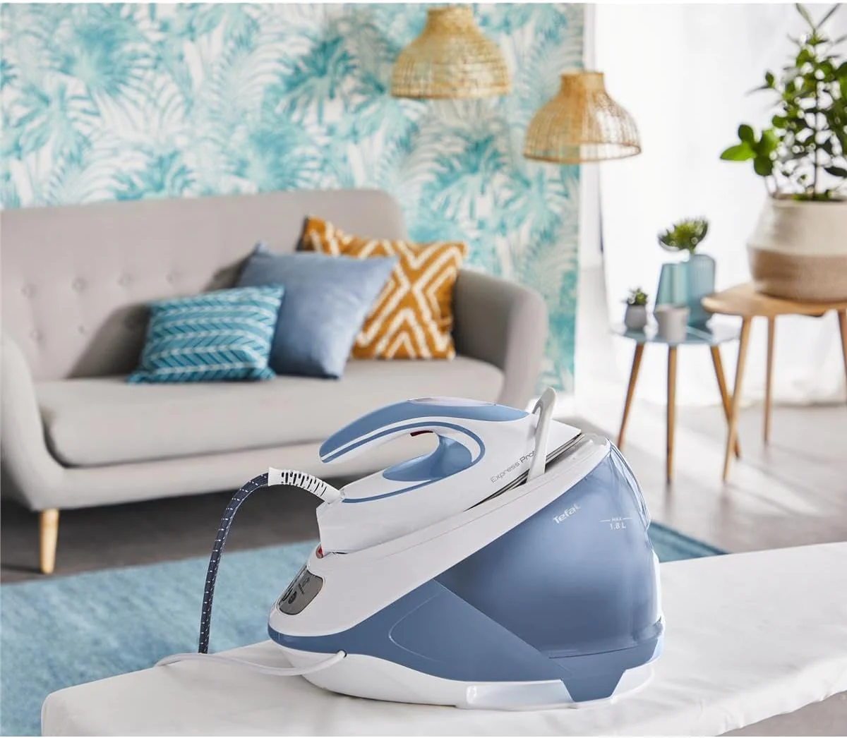 Tefal Dampfbügelstation Express Protect SV9202|7,5 bar|Dampfstoß:520 g/Min.|Dauerdampfmenge:130 g/Min.|Anti-Kalk-Kollektor|Durilium AirGlide Autoclean-Bügelsohle|2600w|1.8L|39.8x24.3x29.4cm|Weiß/Blau - Image 17