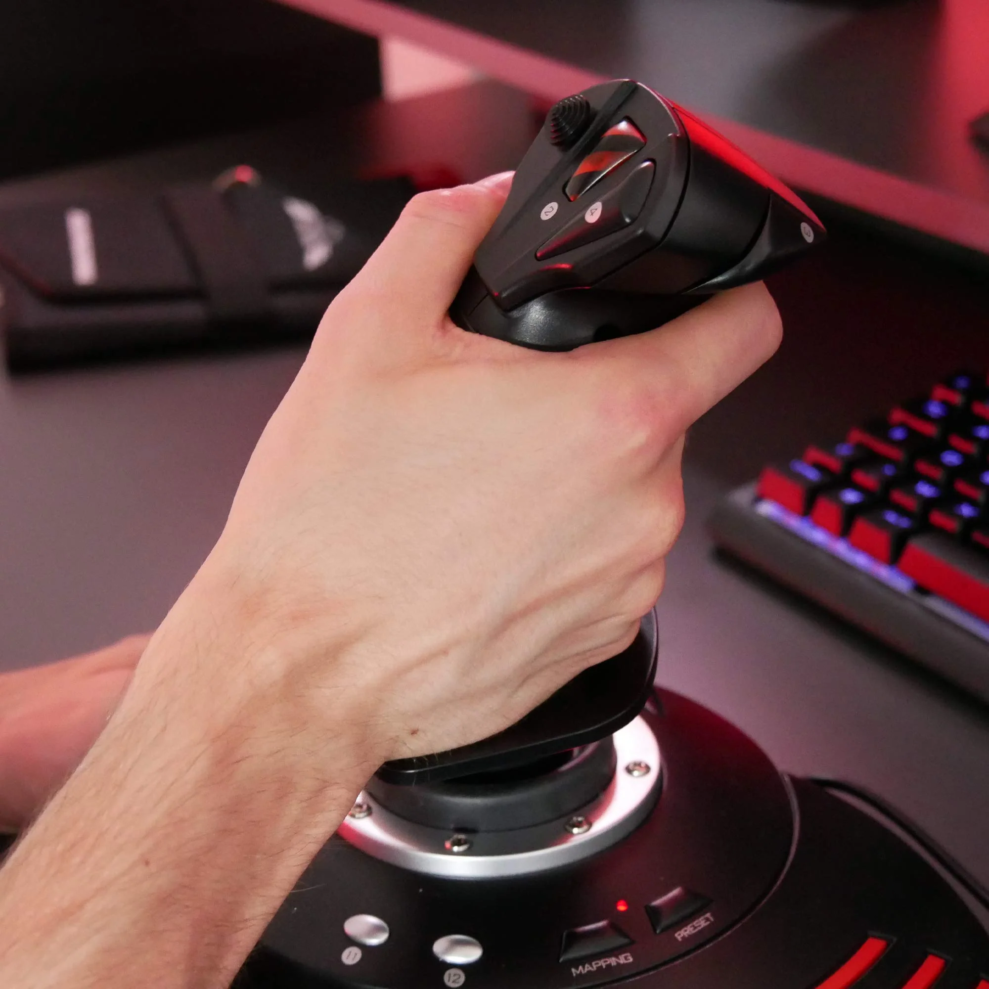 Thrustmaster T.Flight Stick X, Joystick mit Rudersteuerung, umprogrammierbaren Tasten und Achsen, Drehgriff, integriertem Schubhebel, Schnellfeuerauslöser, PC/USB-kompatibel - Image 2