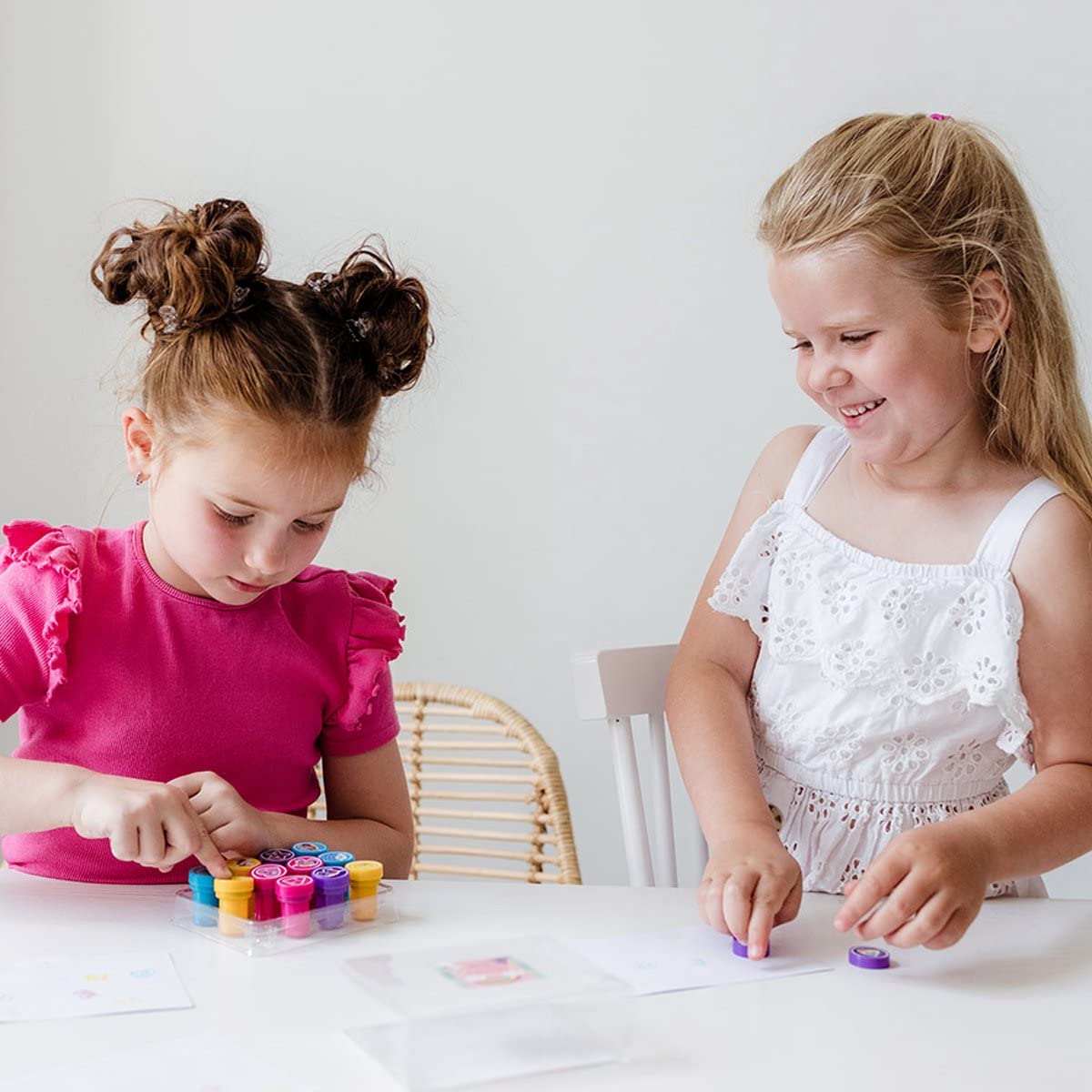 Totum TM Essentials Stempelset - Selbstfärbende Stempel in verschiedenen Einhorn-Motiven, Geschenk für Kinder 071650 - Image 3