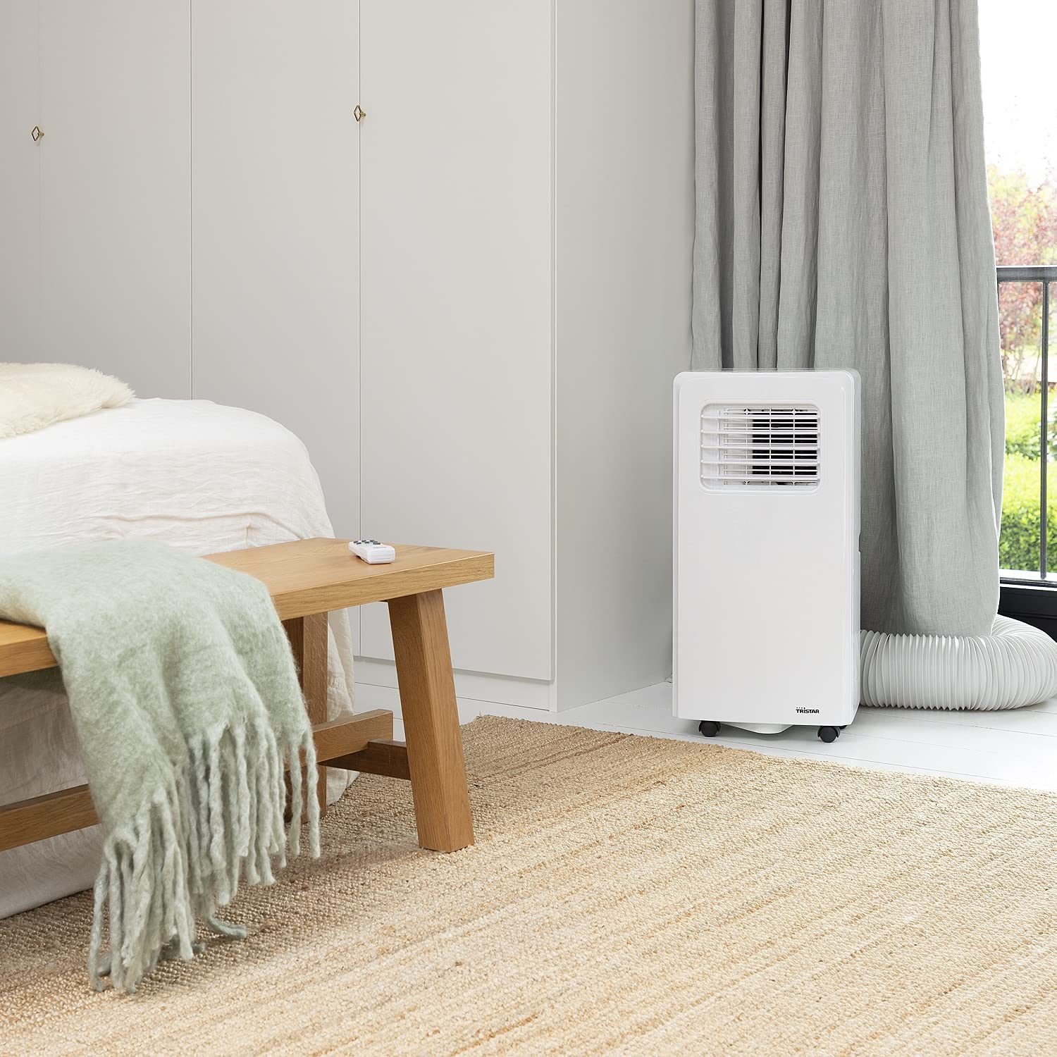 Tristar AC-5531 Mobile Klimaanlage – Kombinierte Kühl-, Entfeuchtungs- und Ventilatorfunktion – mit Fernbedienung – Abdichtungsset inkl. – 10.500 BTU