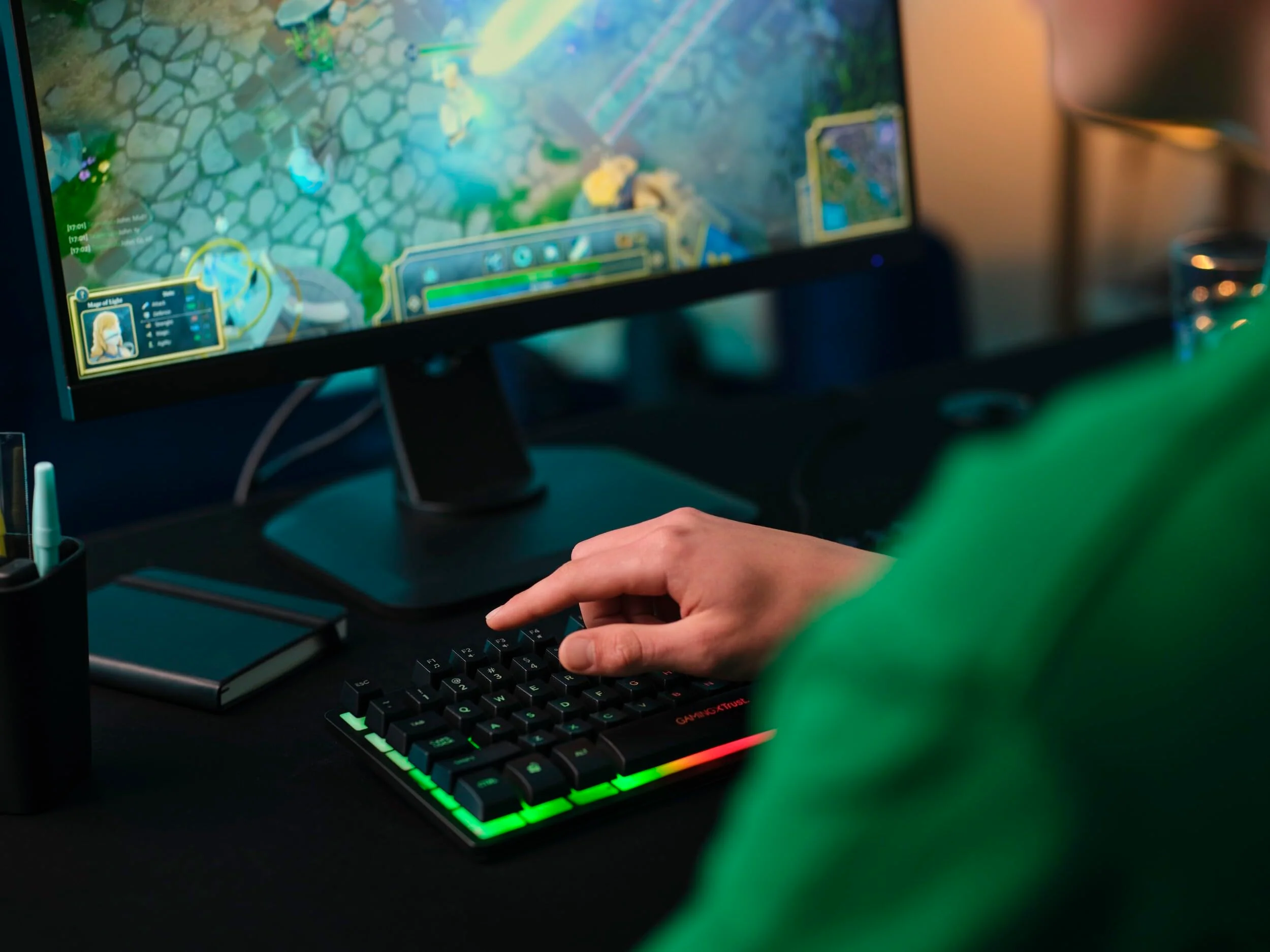 Trust Gaming Tastatur mit TKL-Design GXT 833 Thado - Beleuchtete Tastatur mit Deutsches QWERTZ Layout, Anti-Ghosting, Mehrfarbige LED-Beleuchtung, 12 Media-Tasten, USB Plug & Play, PC/Laptop - Image 12