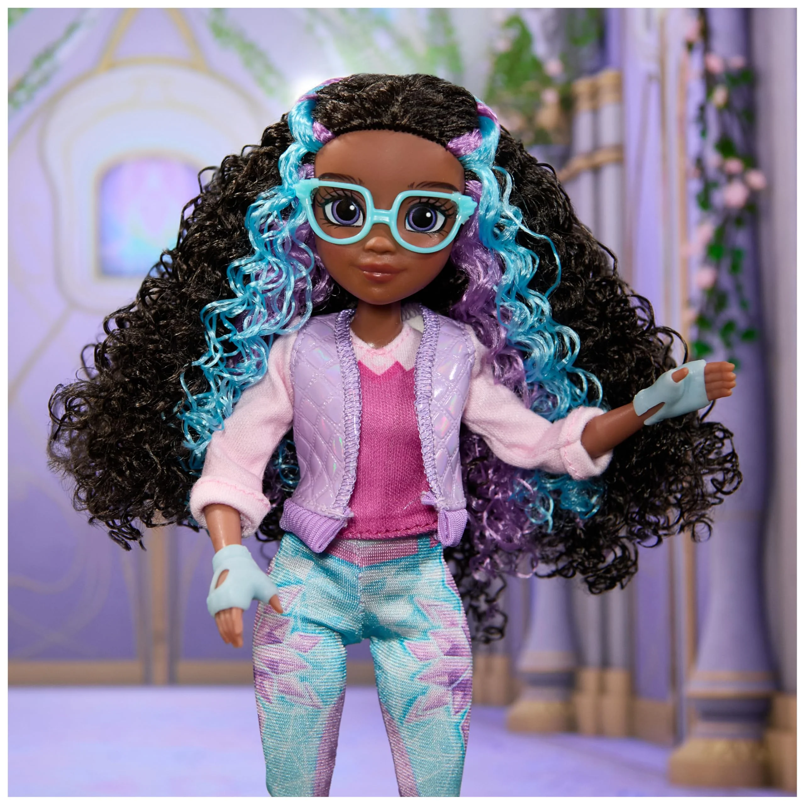 Unicorn Academy Ankleidepuppe Layla - die Originalpuppe zur beliebten Netflix-Serie, 24 cm groß, mit echtem Haar, abnehmbarer Kleidung und Accessoires, für Kinder ab 4 Jahren - Image 2