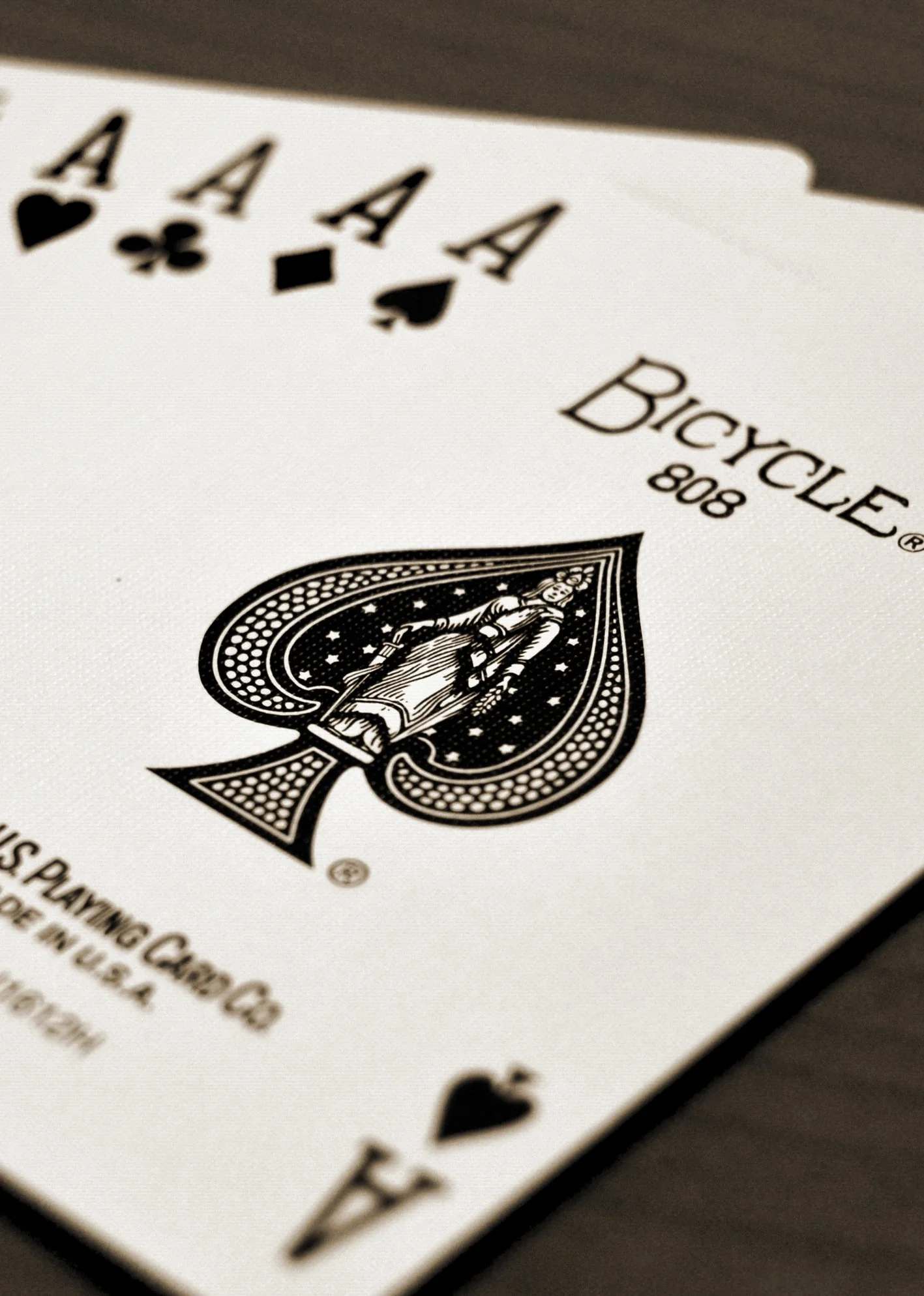 US Playing Card Co. 1033762 , Bicycle Standard Kartenspielen, Farblich sortiert (Rot/blau), 17mm x 66mm x 92mm - Image 2