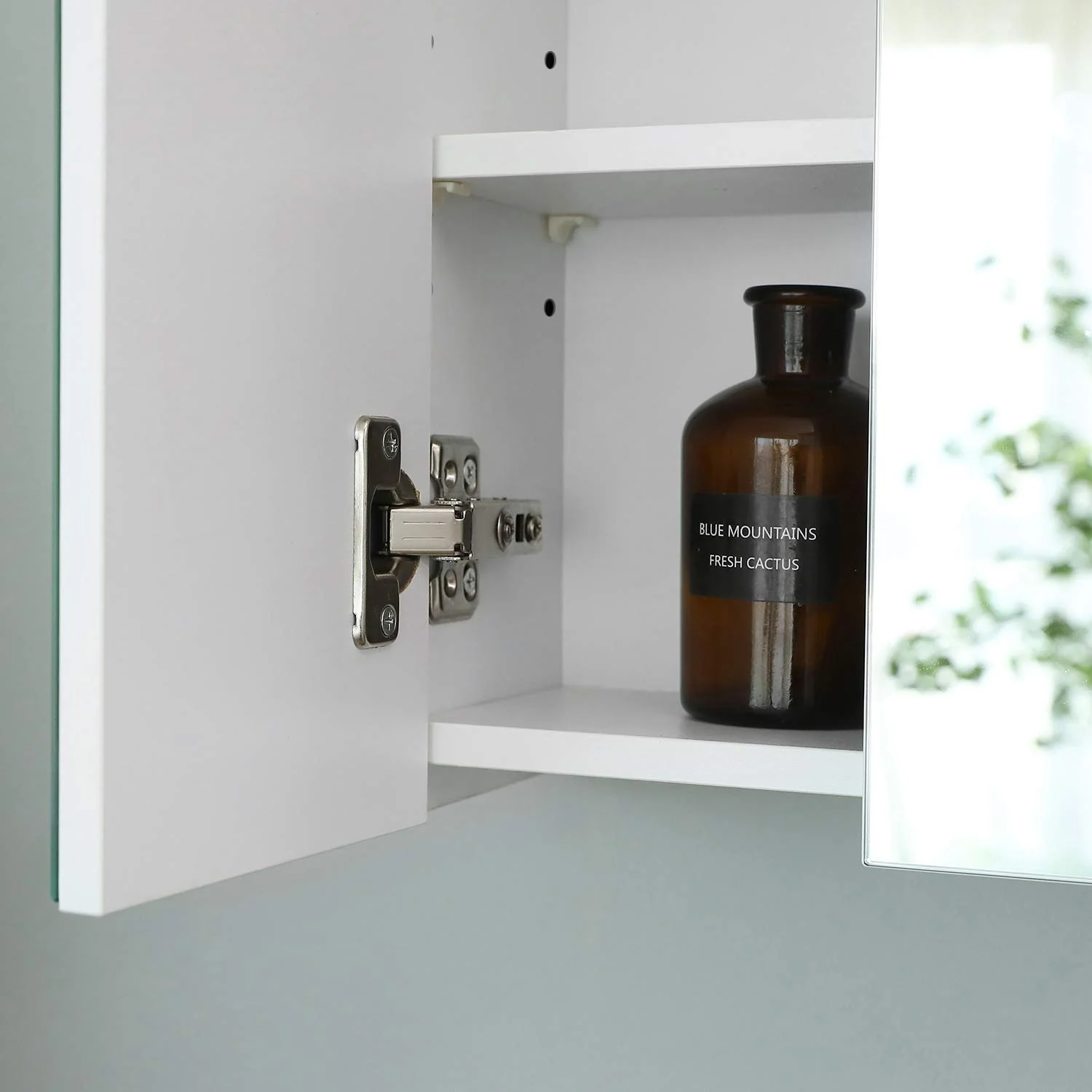 VASAGLE Wandschrank für Badezimmer, Schrank mit Spiegel, 3 Türen, 60 x 15 x 55 cm, mit verstellbarem Regal, modern, weiß, BBK22WT - Image 5