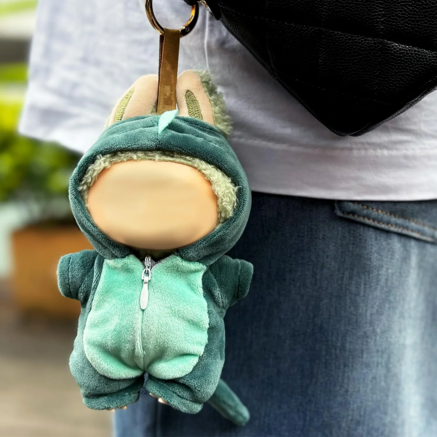 Verdelume Grüner Dinosaurier-Overall Kleidung für Labubu, EIN-teilige 17cm Puppenbekleidung mit Kapuze, Geschenkidee für Jungen und Mädchen, 1 Stück (Ohne Labubu-Puppe) - Image 3
